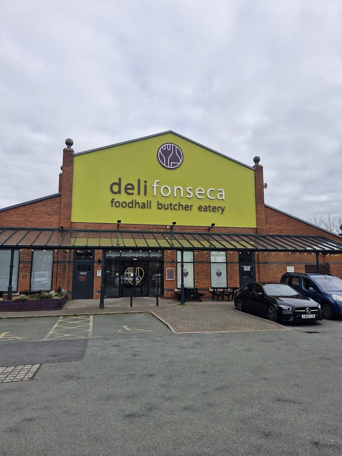 Delifonseca Dockside: the place