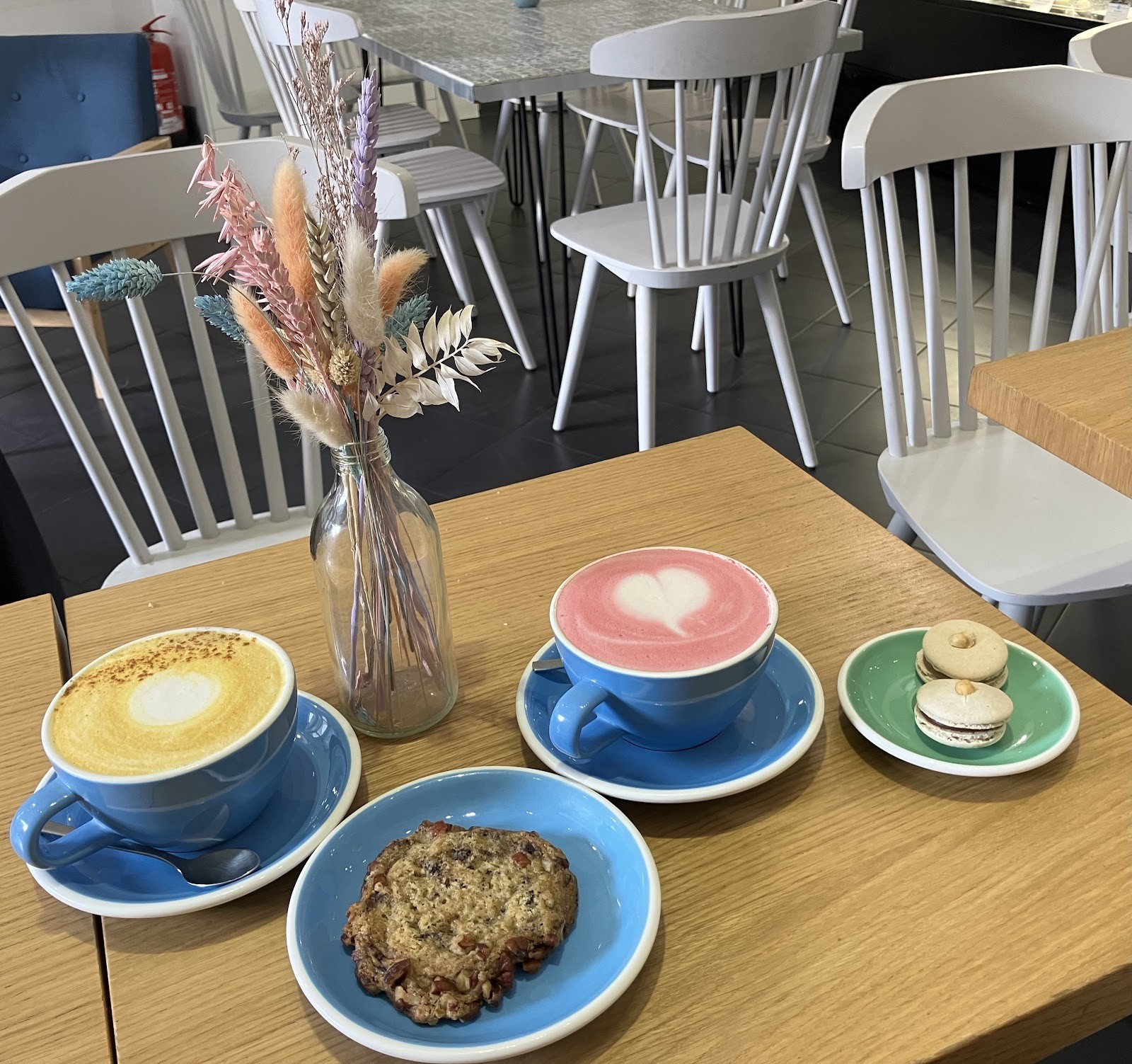 Cloud Cakes: food & drinks