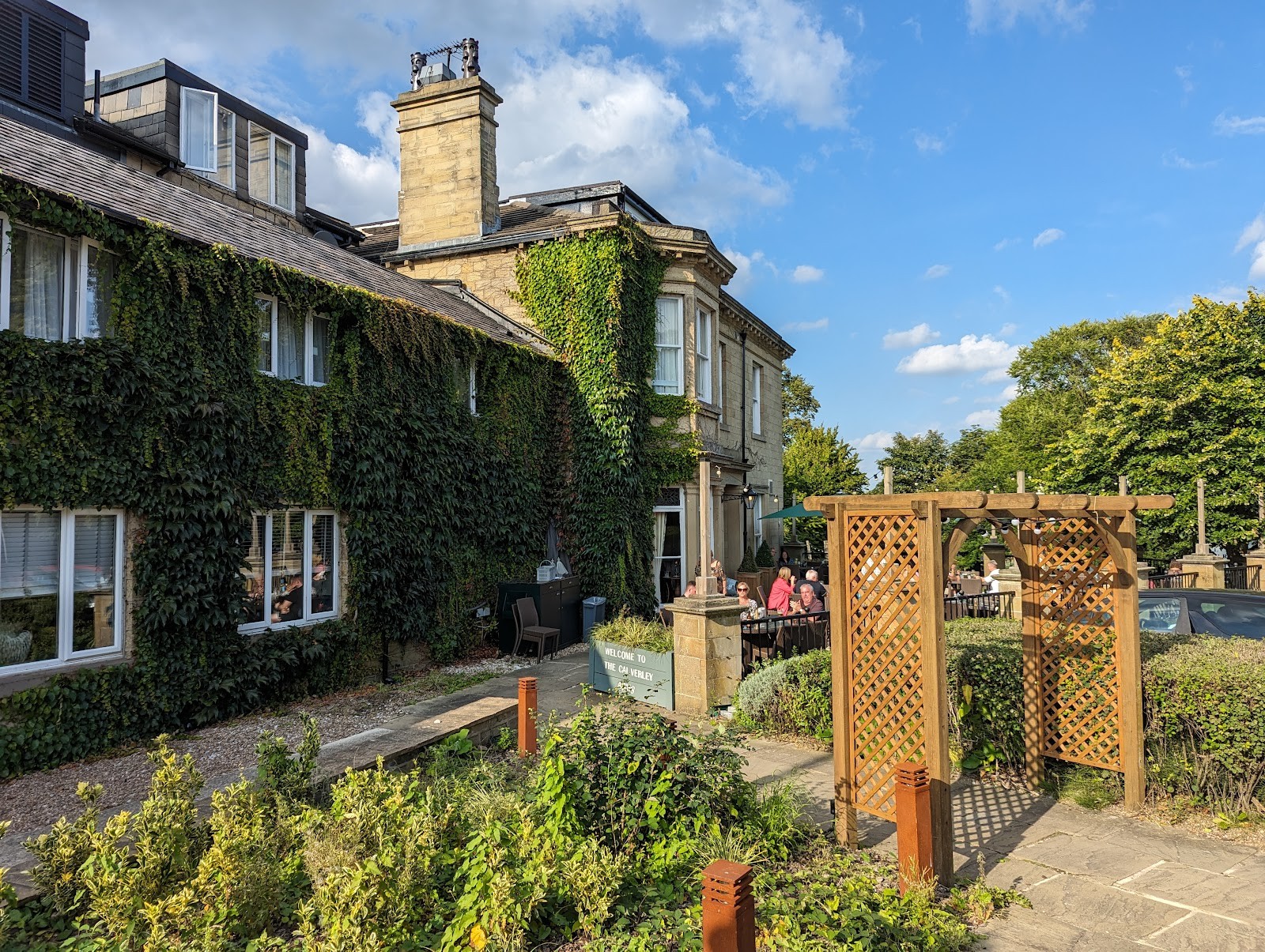 The Calverley Arms, Pudsey: the place