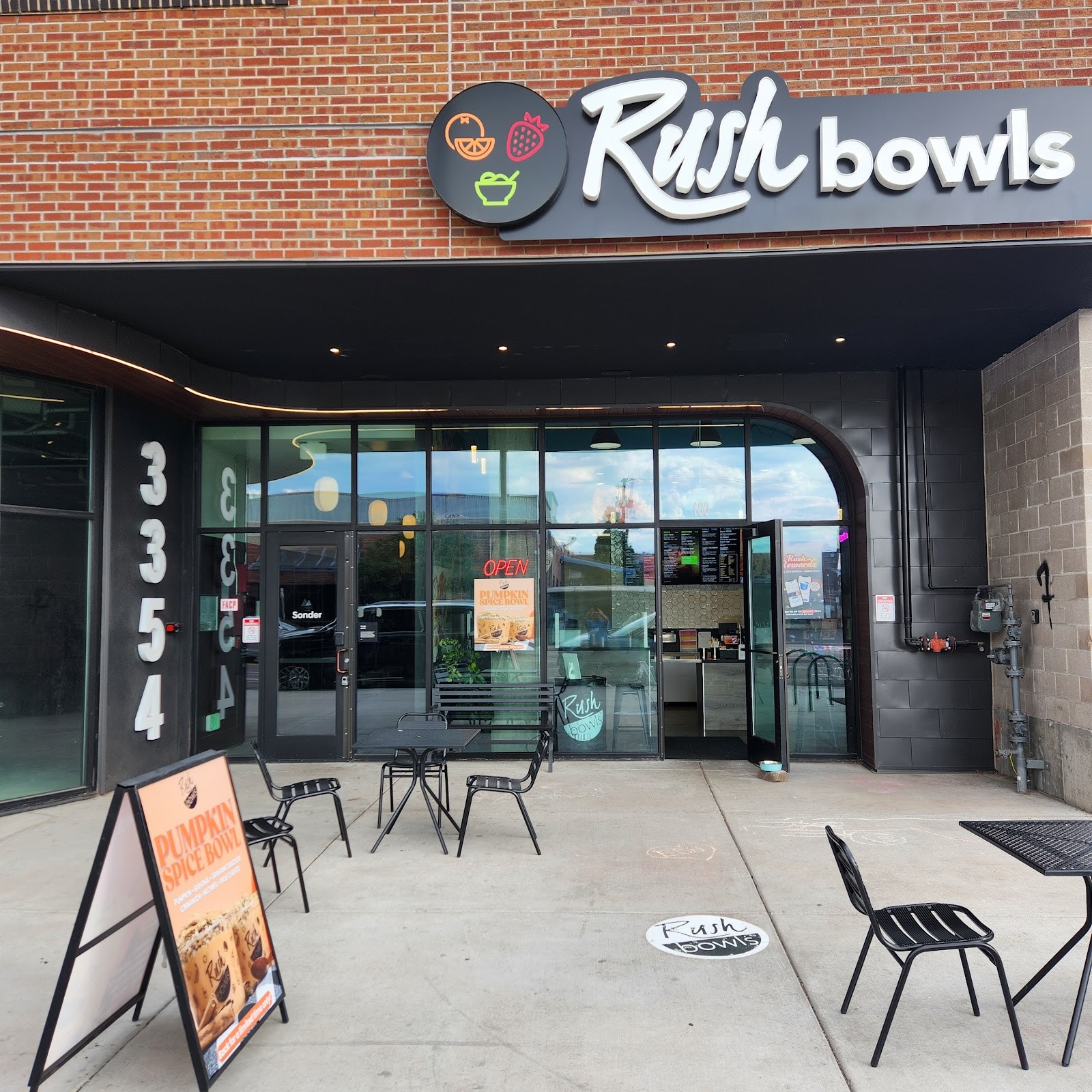 Rush Bowls: the place