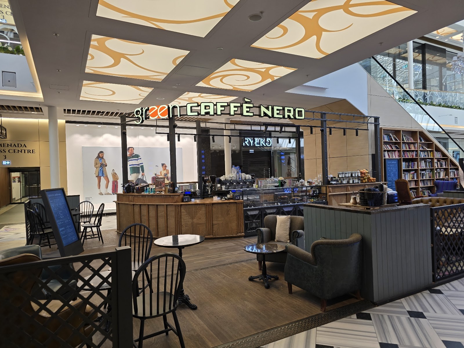 Green Caffè Nero: the place