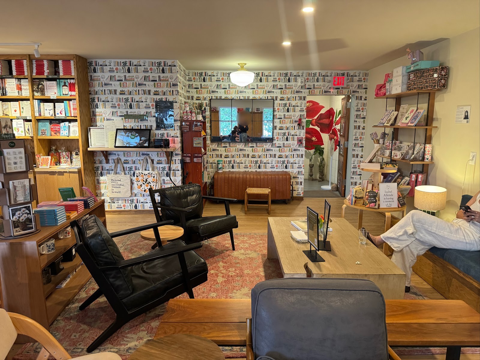 Flor Coffee + Books: the place