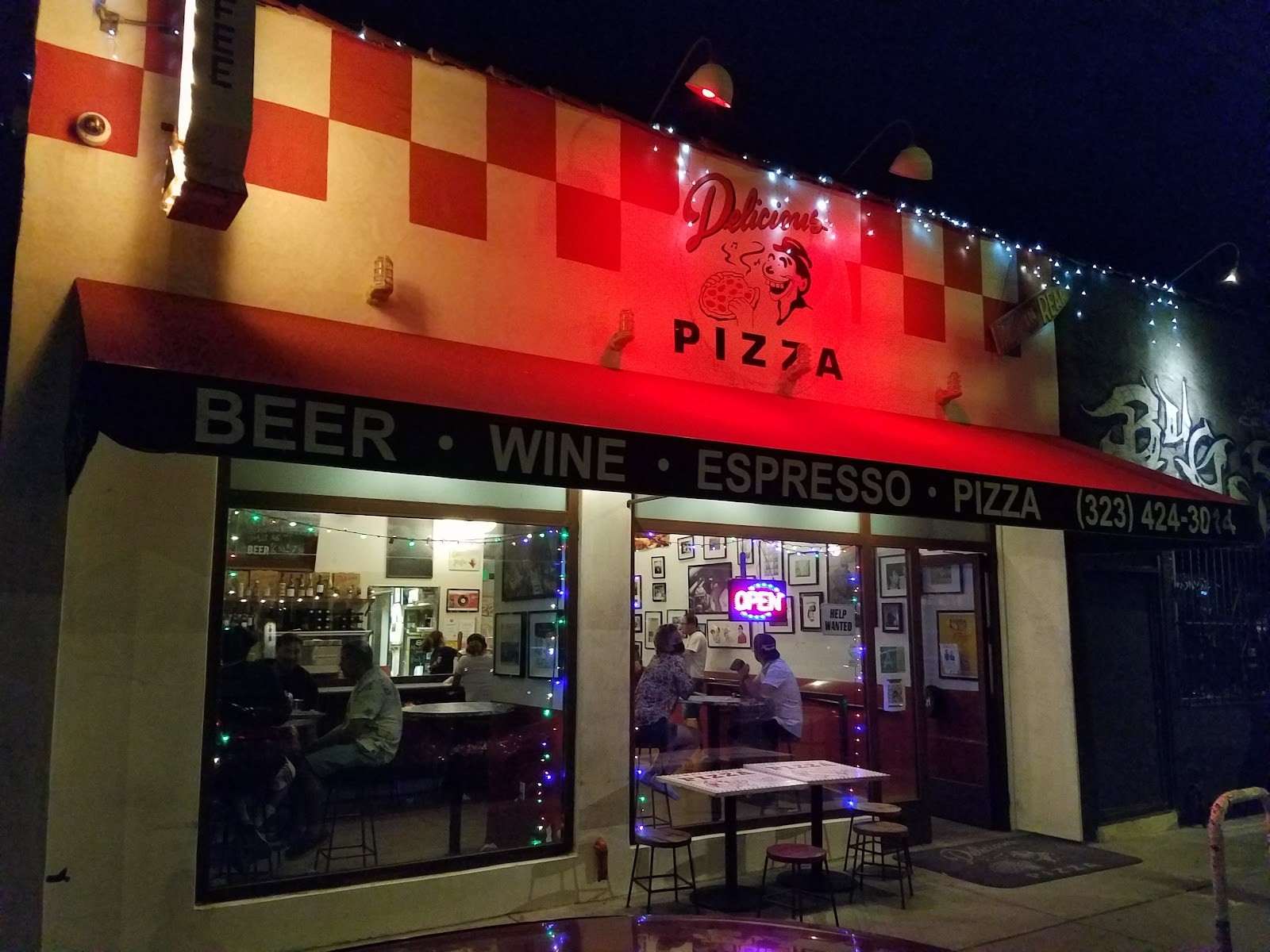 Delicious Pizza🍕: the place