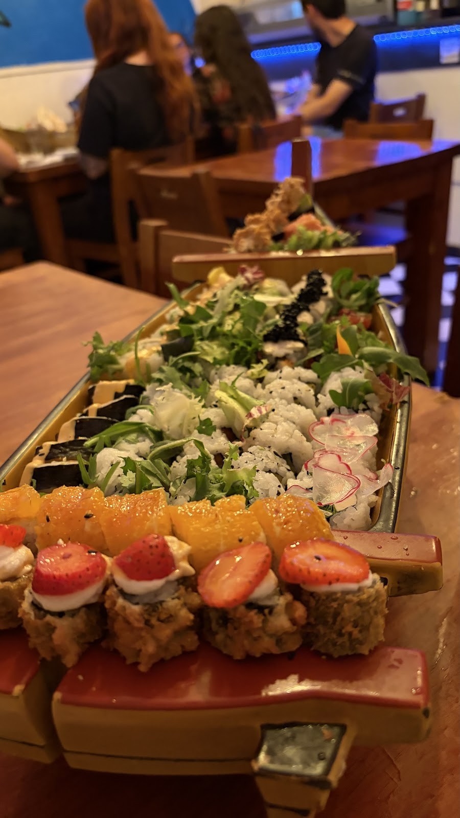 Legumi Sushi Vegan: food & drinks