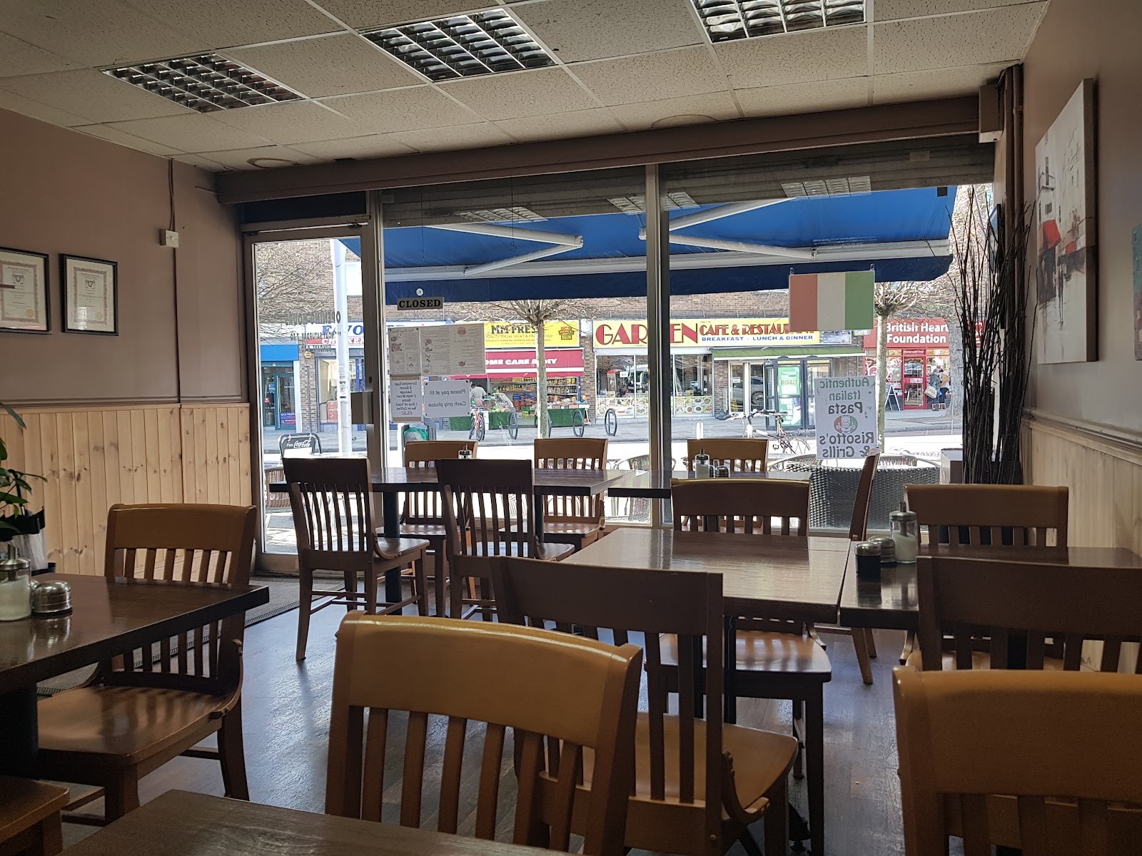 Antonella's Cafe and Bistro: the place