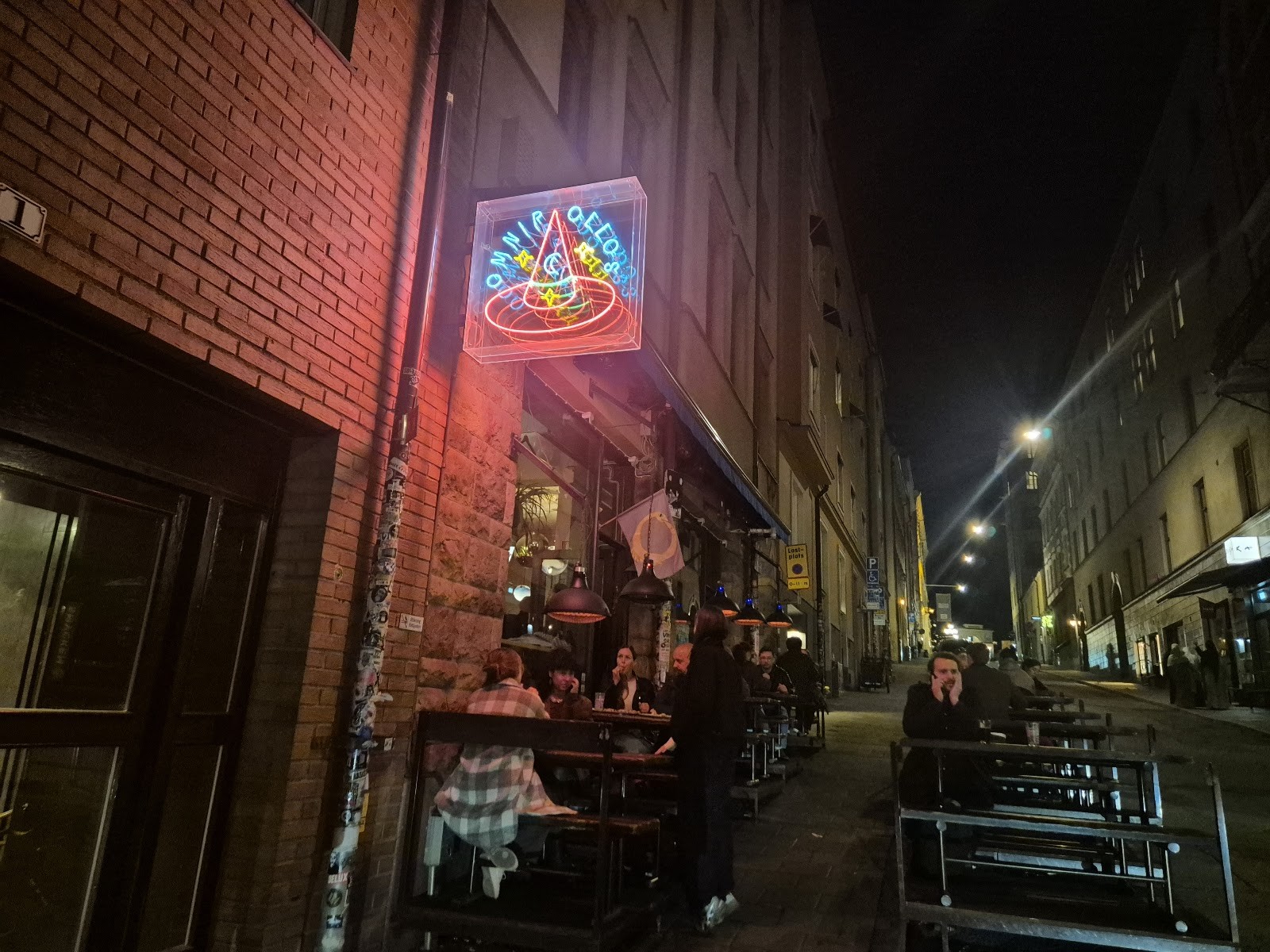 Omnipollos hatt: the place