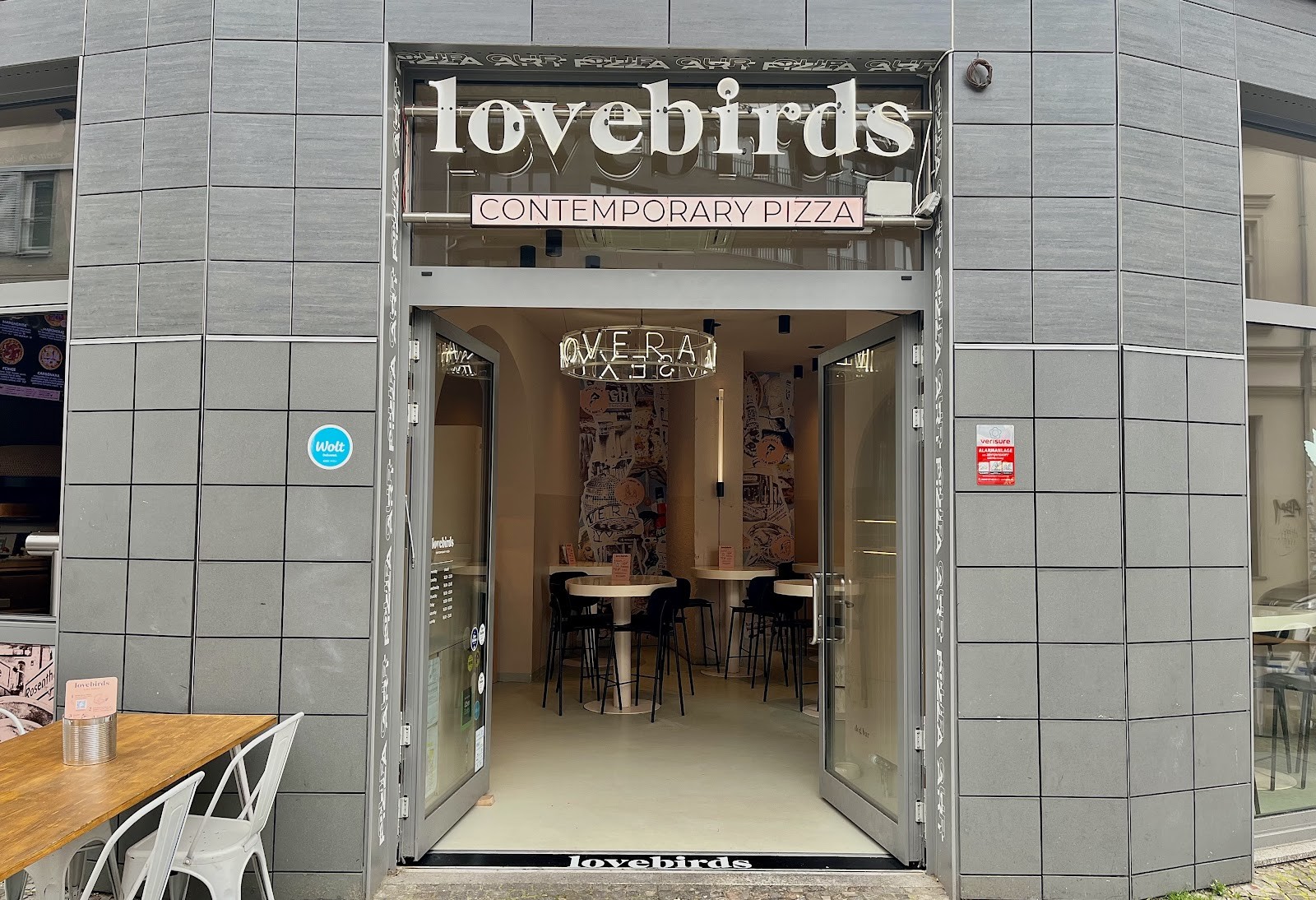 Lovebirds - Contemporary Pizza: the place