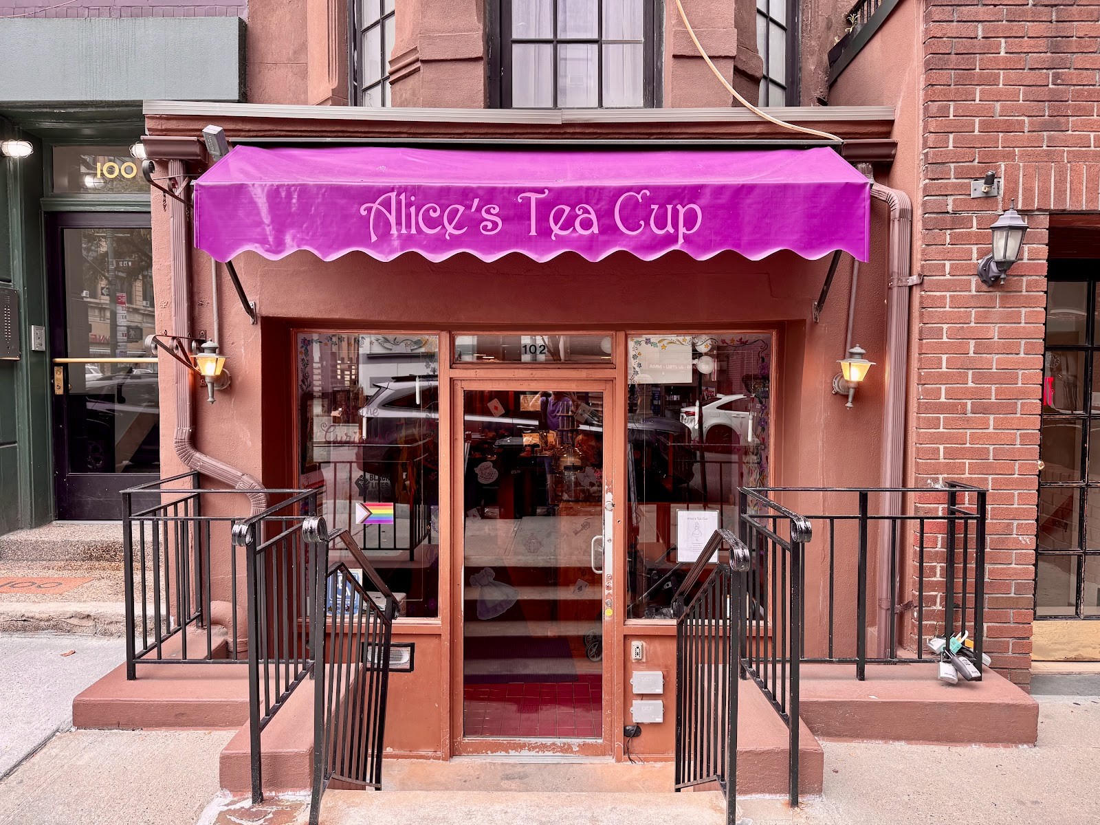 Alice's Tea Cup: the place