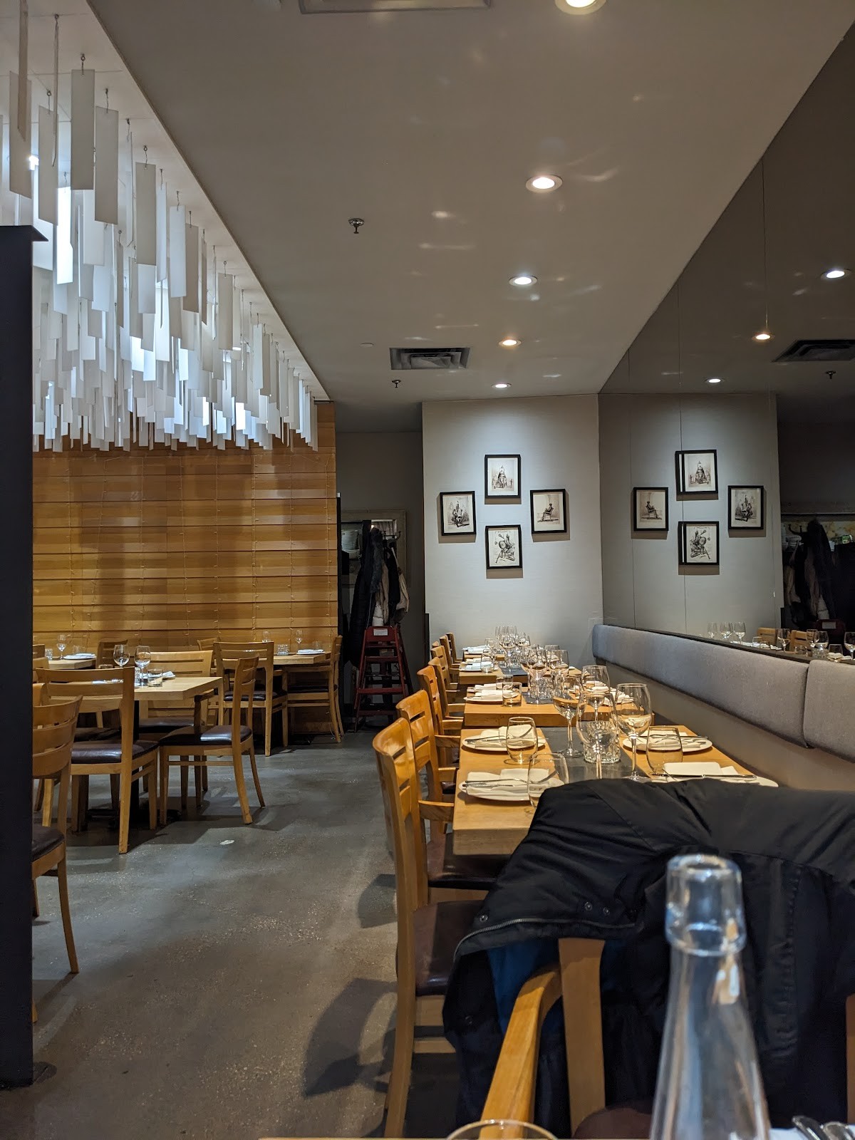 Ambiyan On Yonge: the place