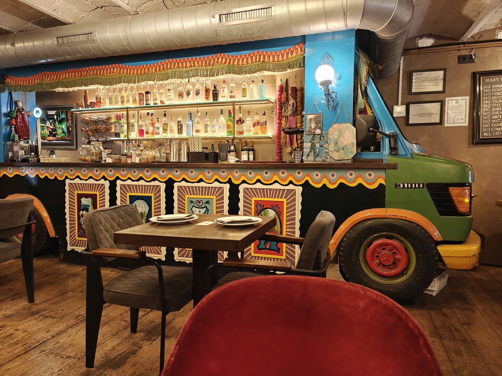 Restaurant Surya: the place