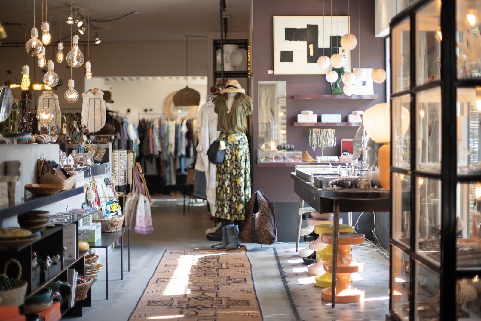 Comptoir 102 Concept Store & Healthy Cafe: the place