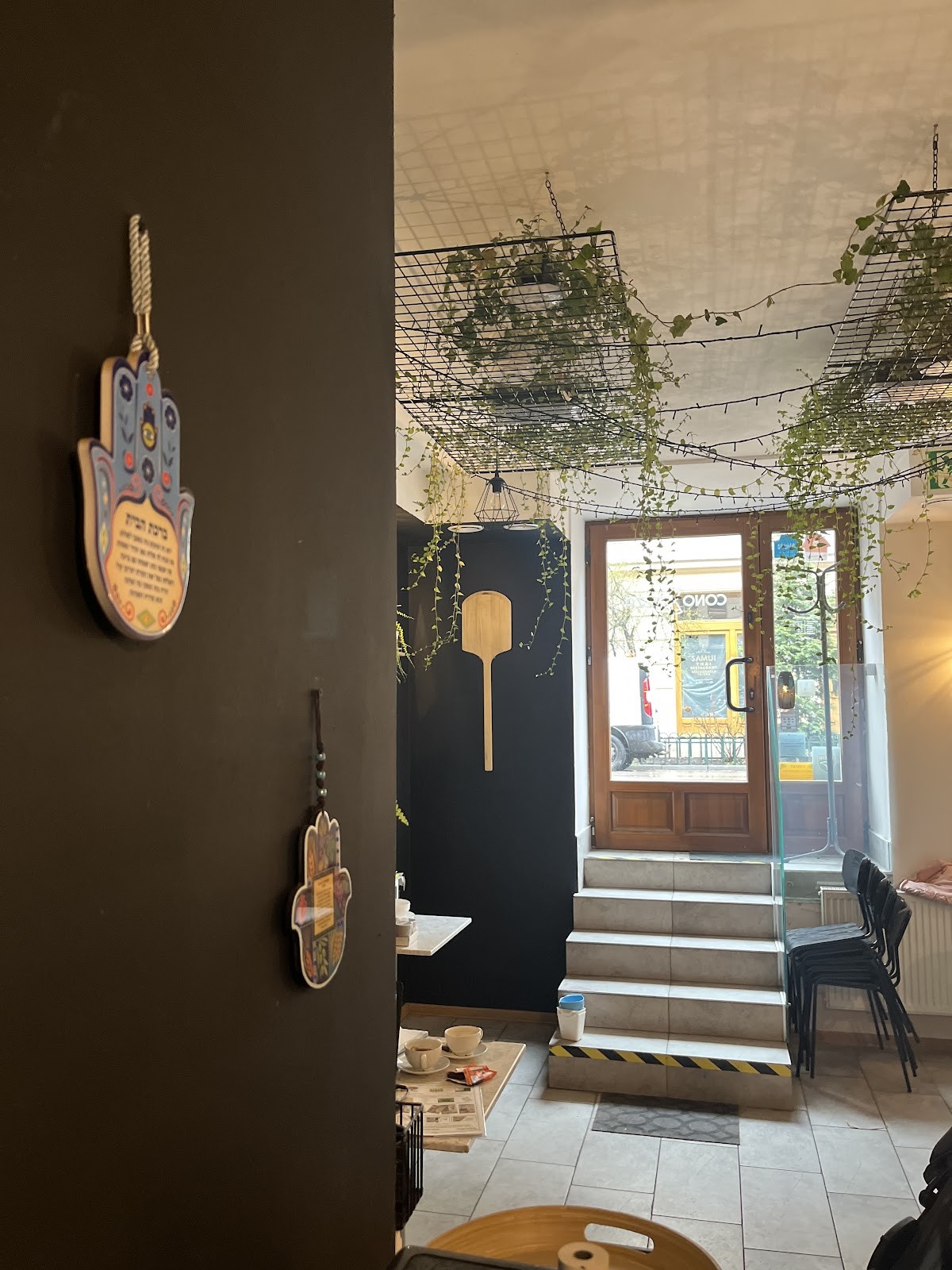 FALAFEL SHELANU פלאפל שלנו: the place