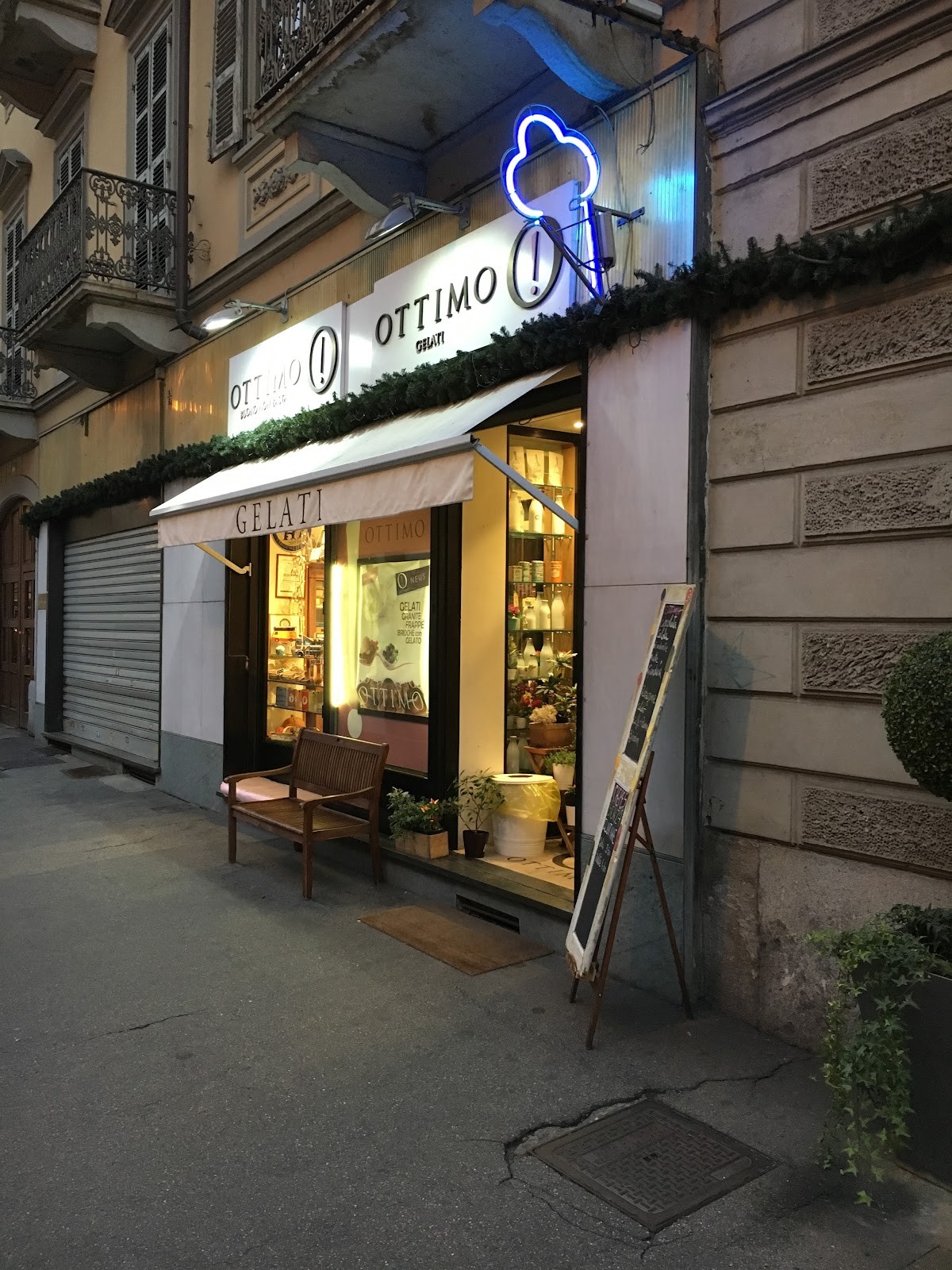 Ottimo! buono non basta Gelateria: the place