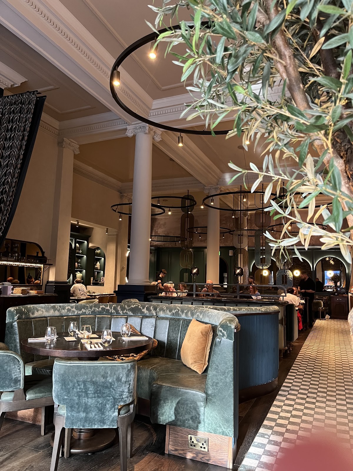 Six by Nico Cardiff: the place