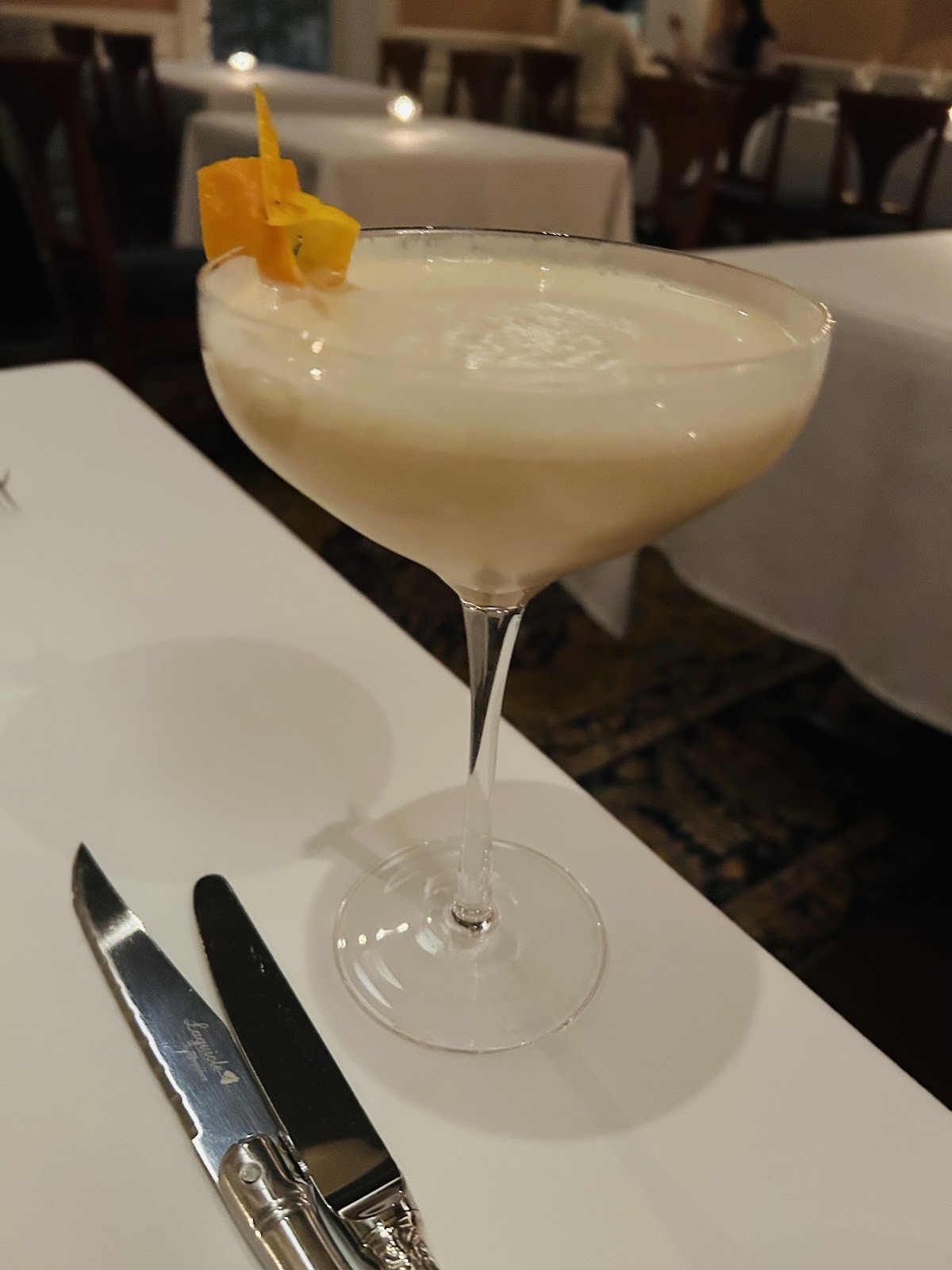 Elizabeth's: food & drinks
