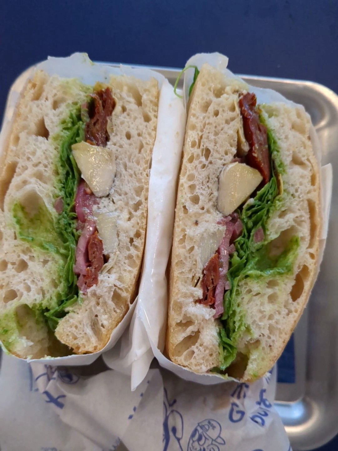 Breadbox: food & drinks