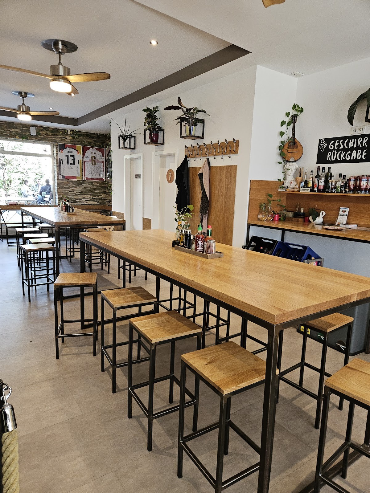 Kebaphaus am Feuersee: the place