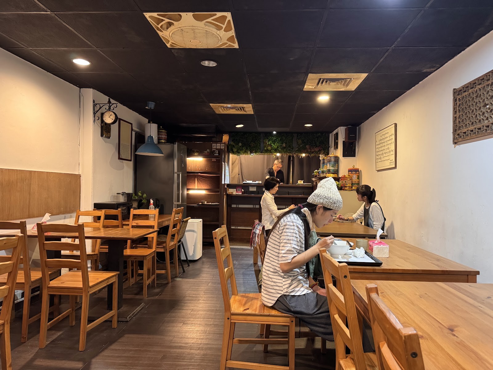 Lǜ Yě SùShí 綠也素食: the place