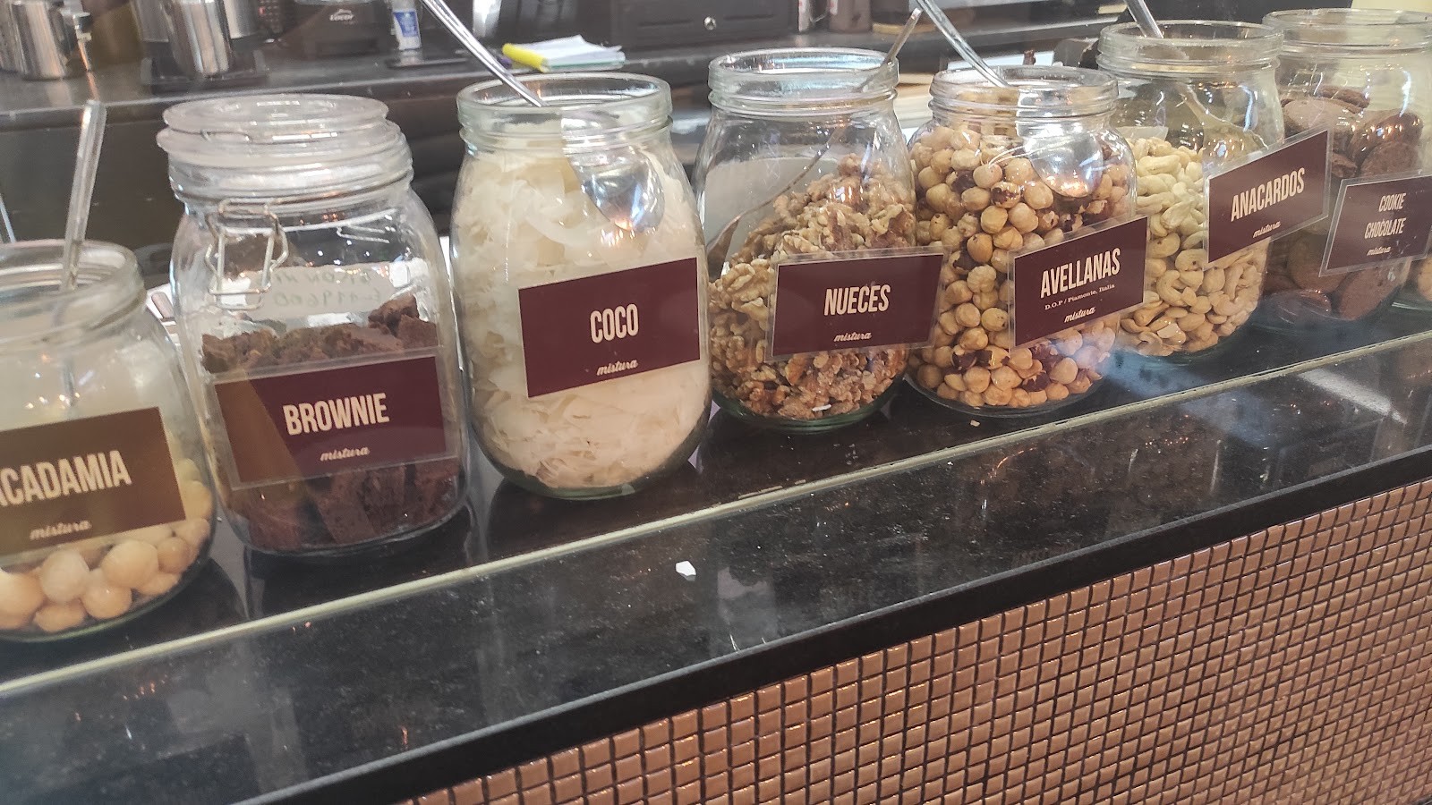 Mistura Ice Cream: the place