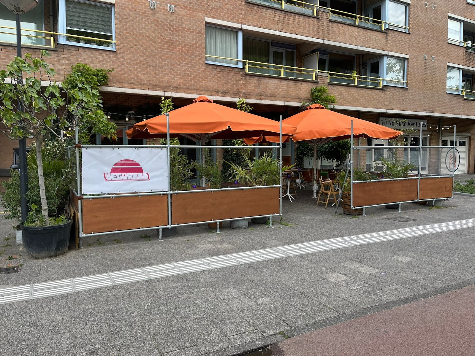Veganees | Vegan Aziatisch Streetfood Restaurant: the place
