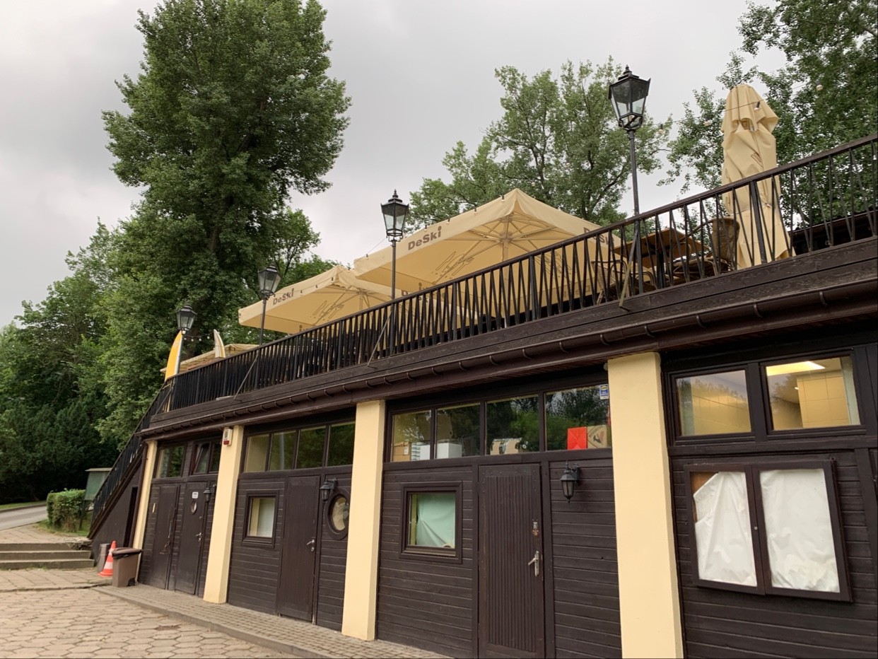 DeSki - Squash and Tennis. Warsaw Sports Association: the place
