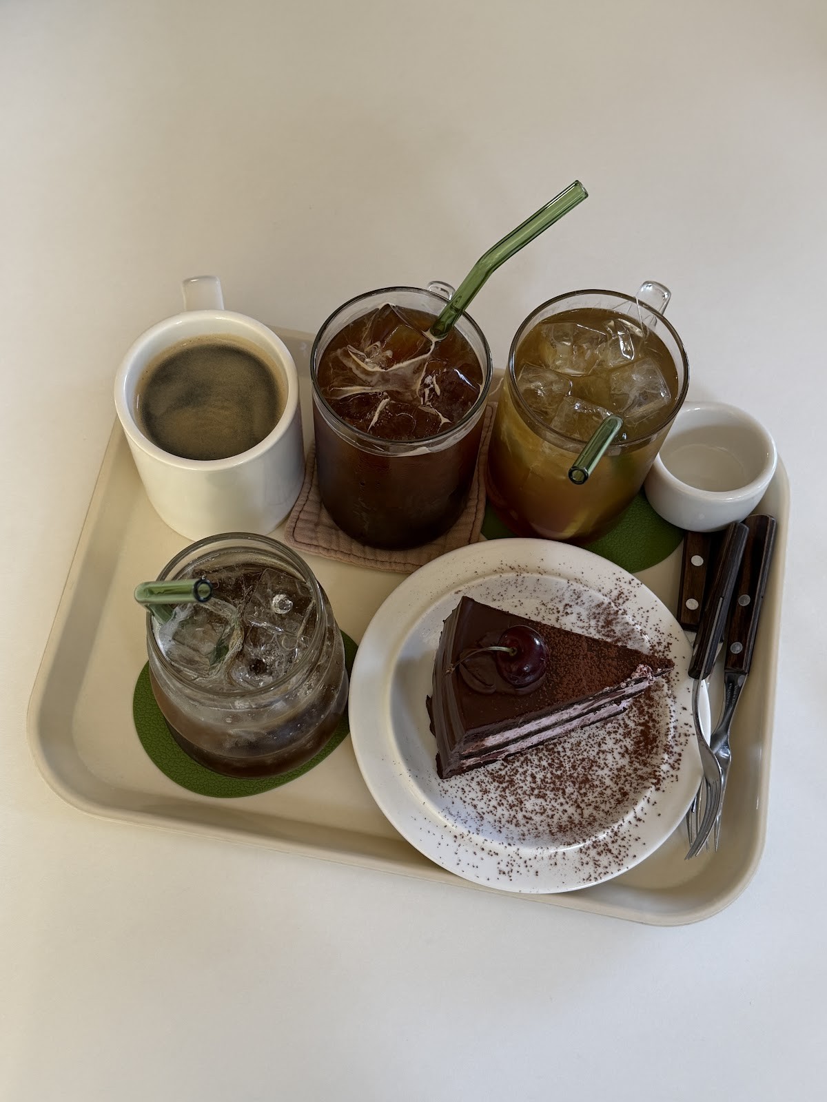 Mokro Garden - 목로정원: food & drinks