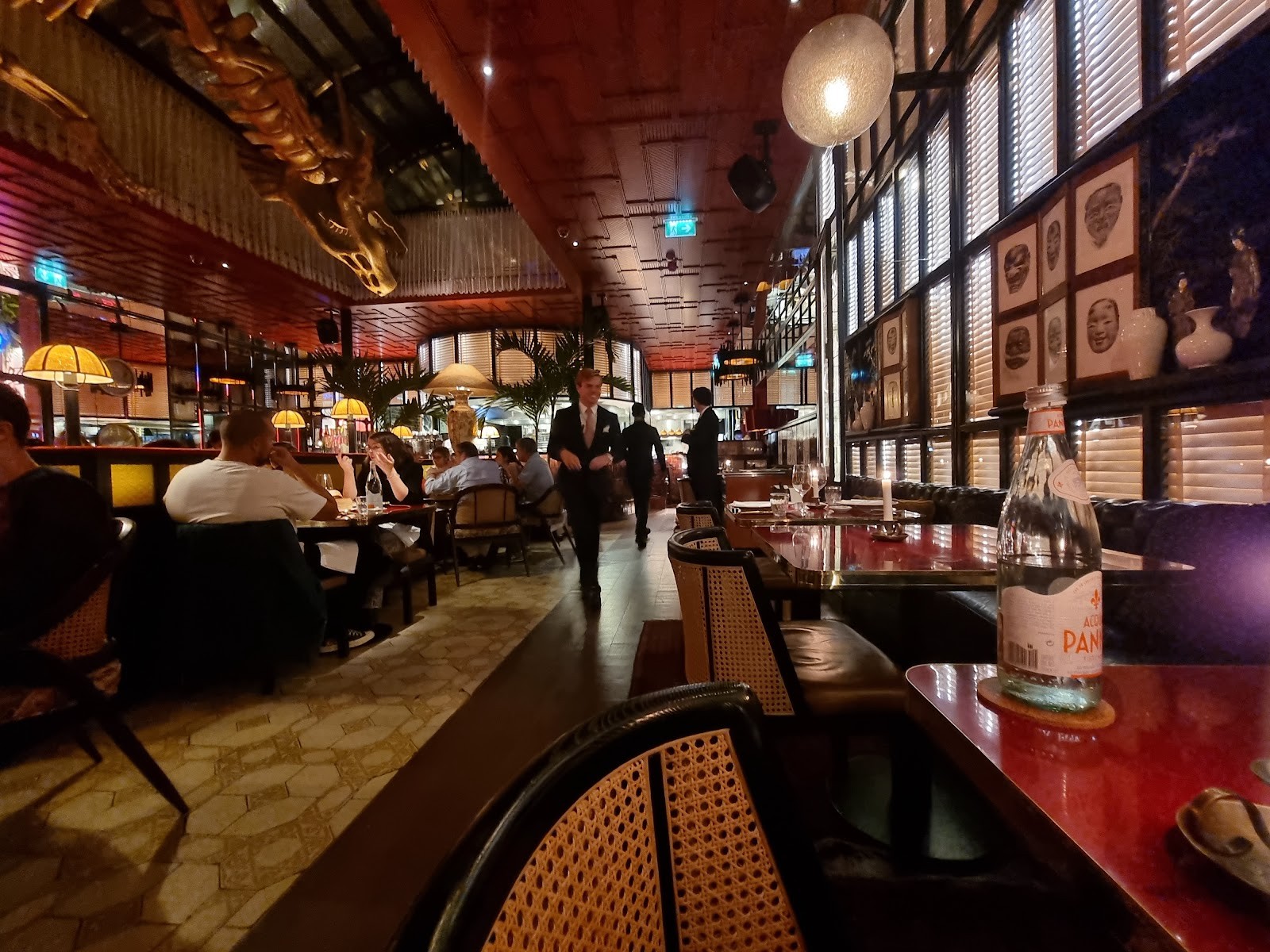 JNcQUOI Asia: the place