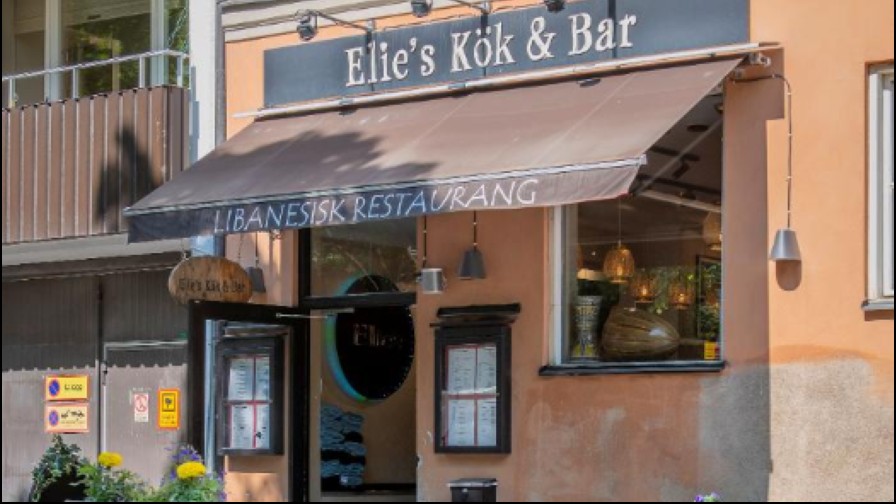 Elie's Restaurant & Bar: the place