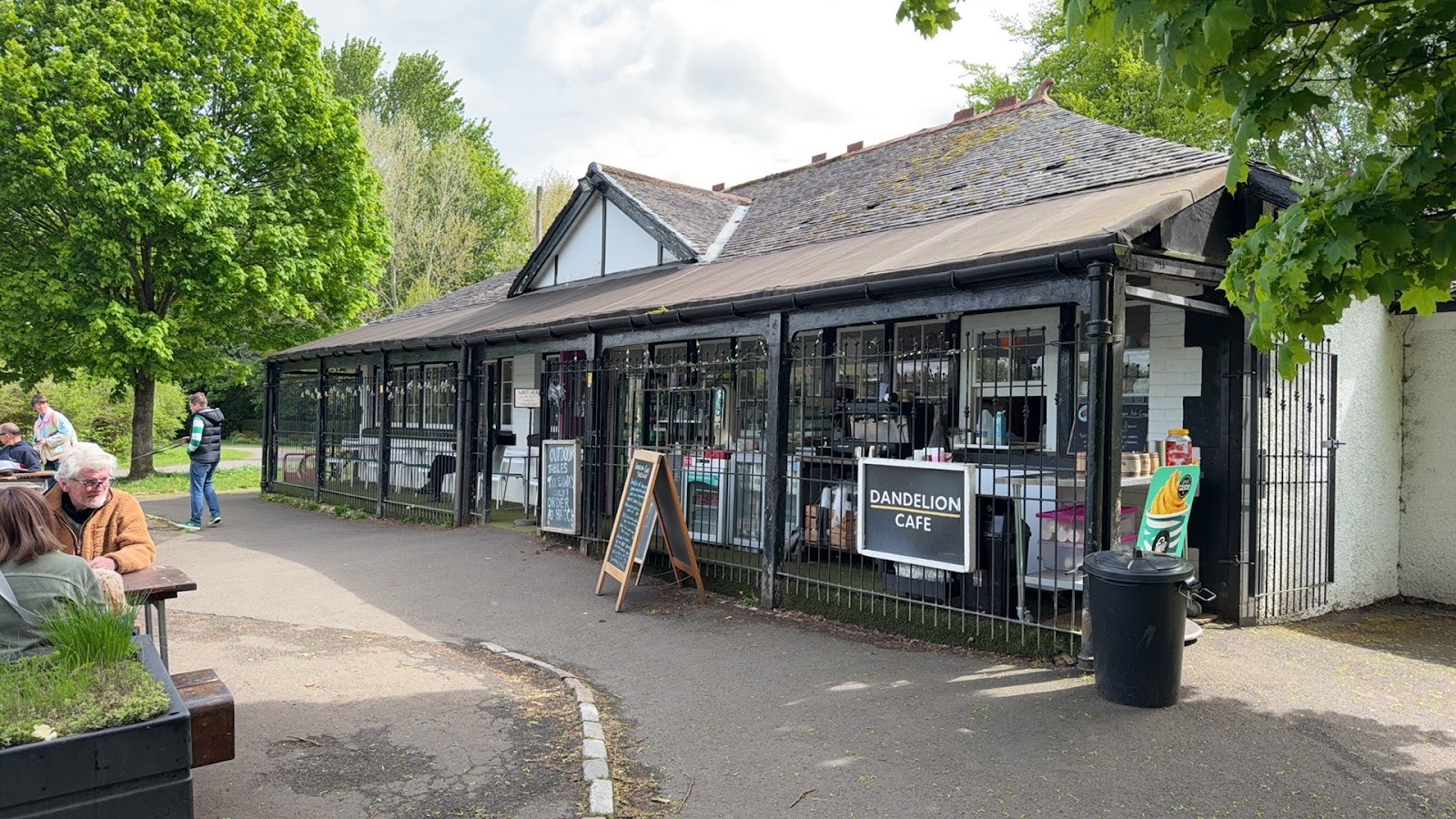 Dandelion Cafe: the place