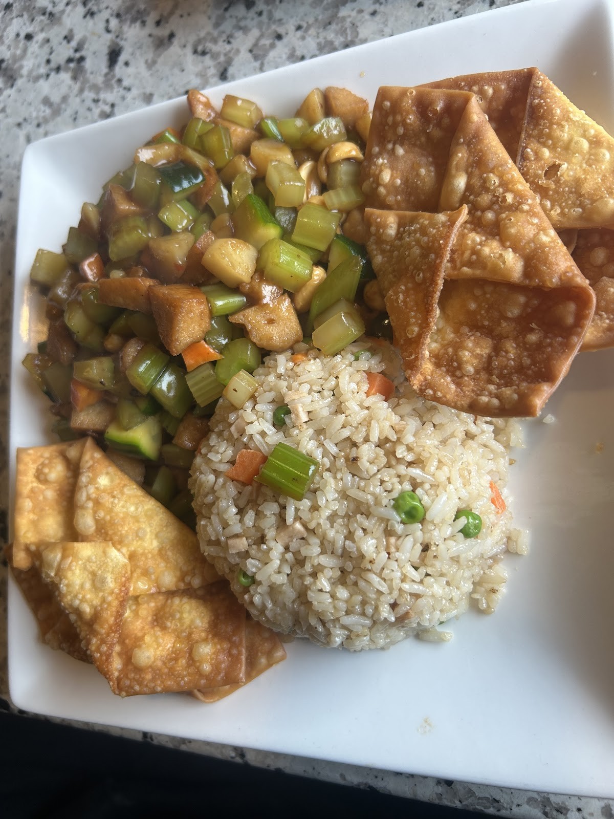 Yuan Su Vegetarian: food & drinks