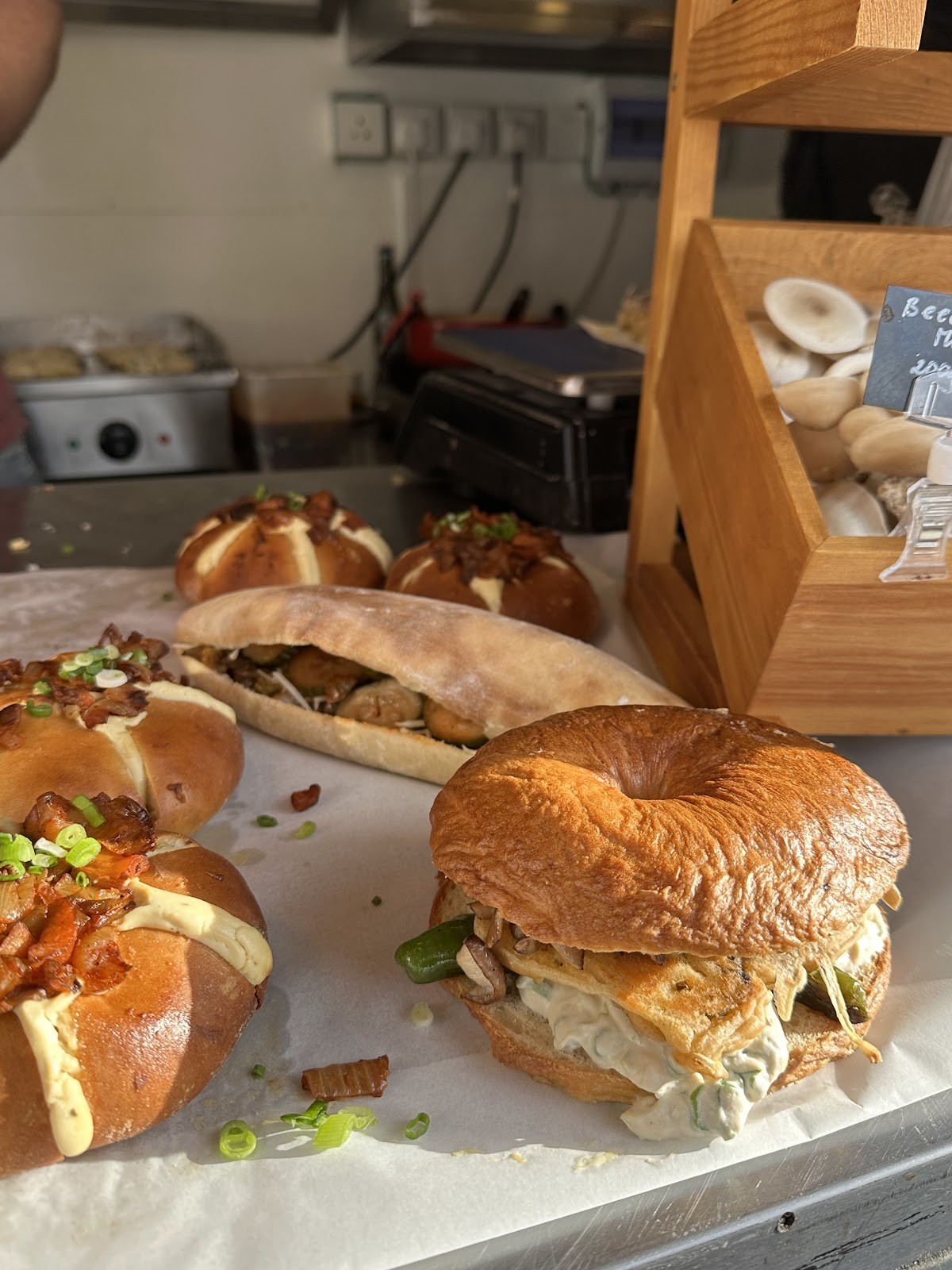 Mushroom Butcher: food & drinks