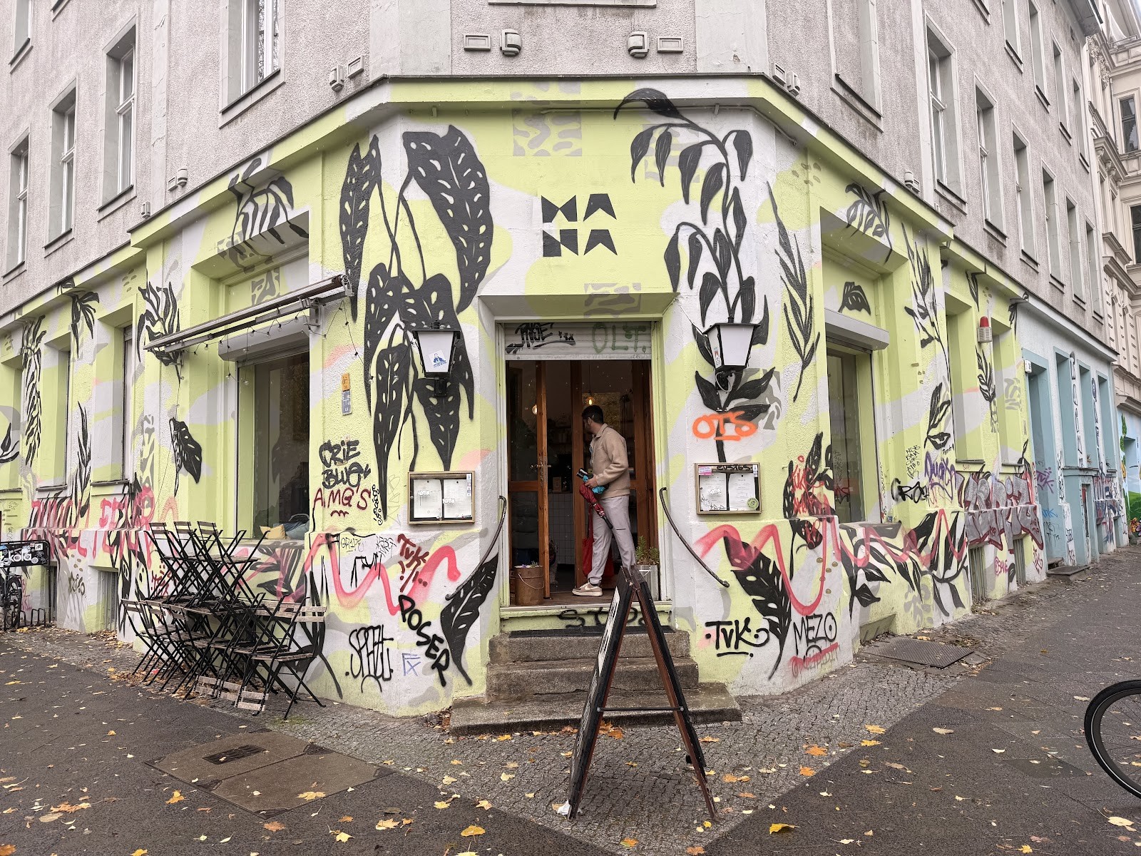MANA Food Moabit: the place