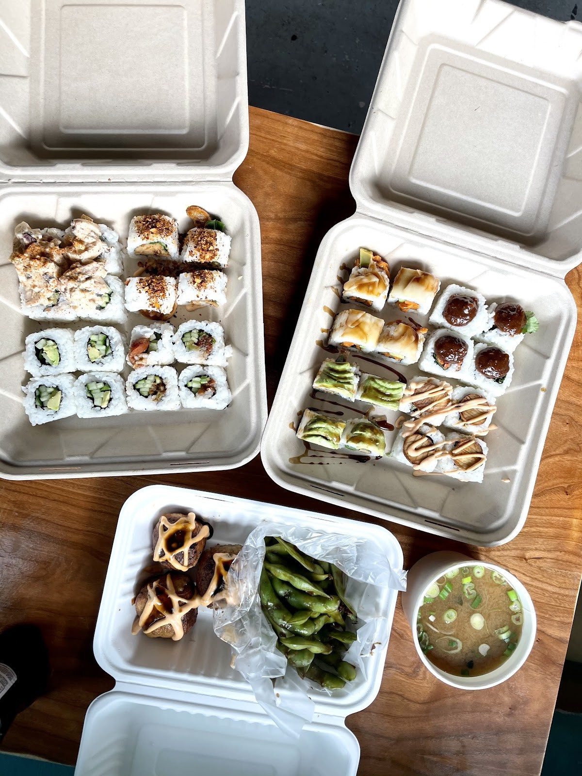 Sushi Love: food & drinks