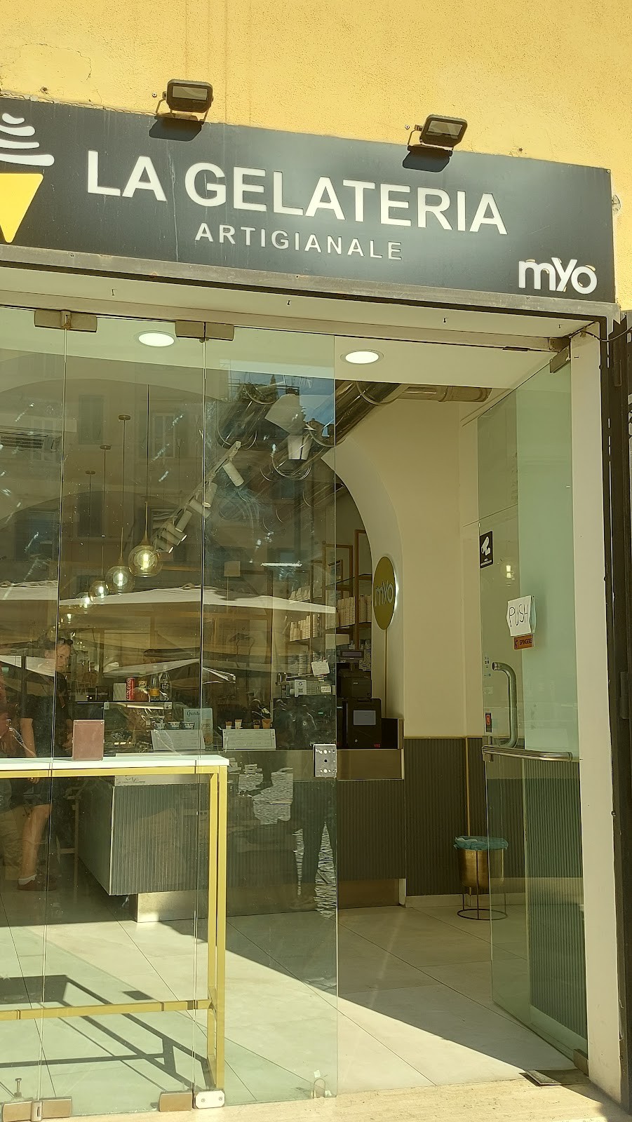 Myo - La Gelateria: the place