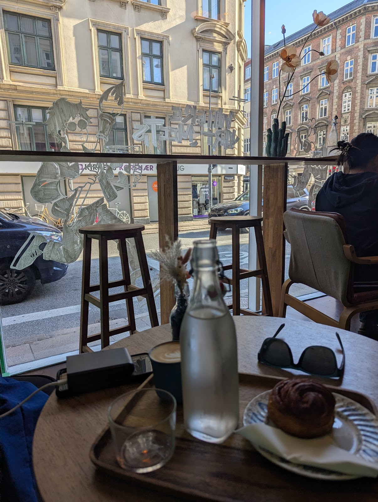 Buna & Co.: the place