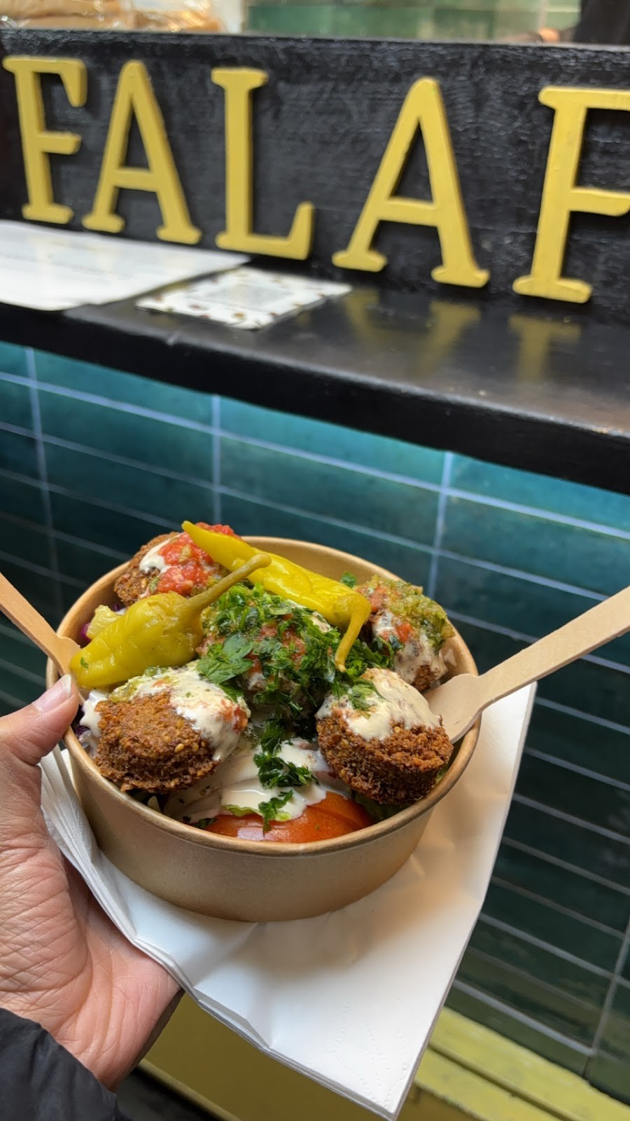 Falafel +: food & drinks