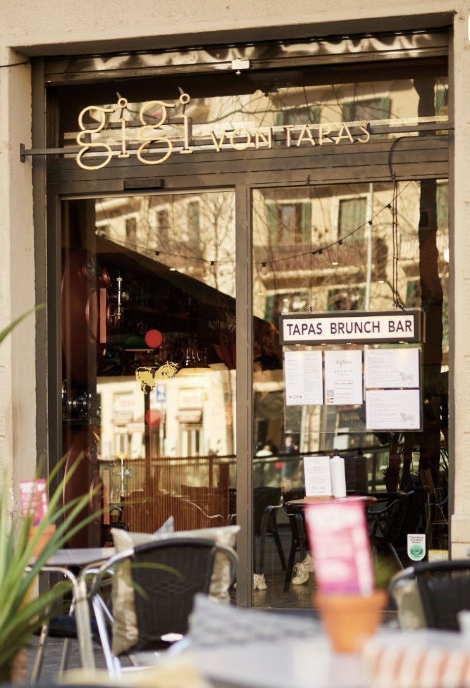 GiGi von tapas: the place