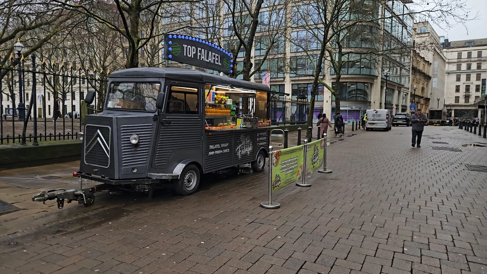 Top falafel (Temple Row): the place