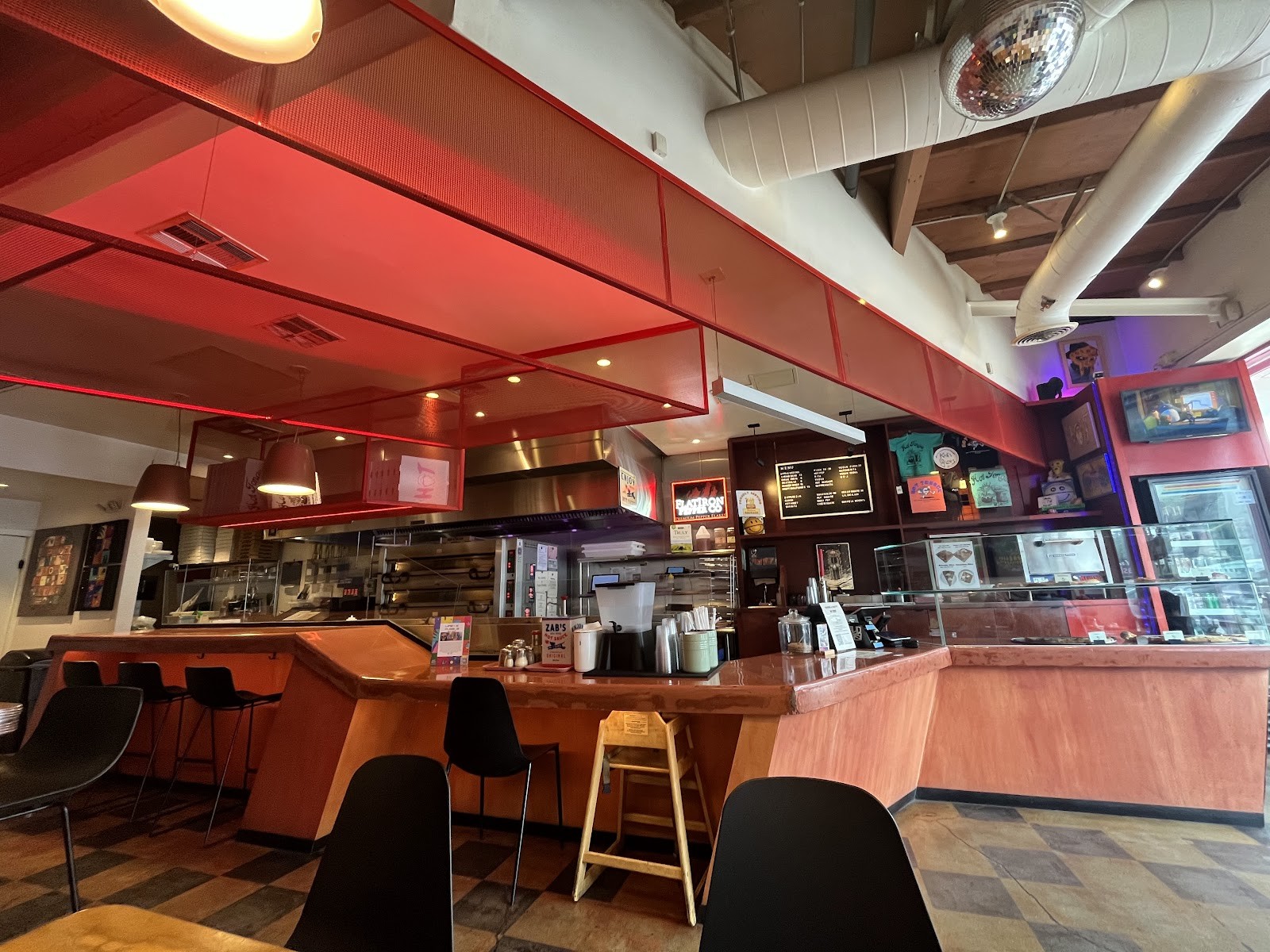 Hot Tongue Pizza: the place