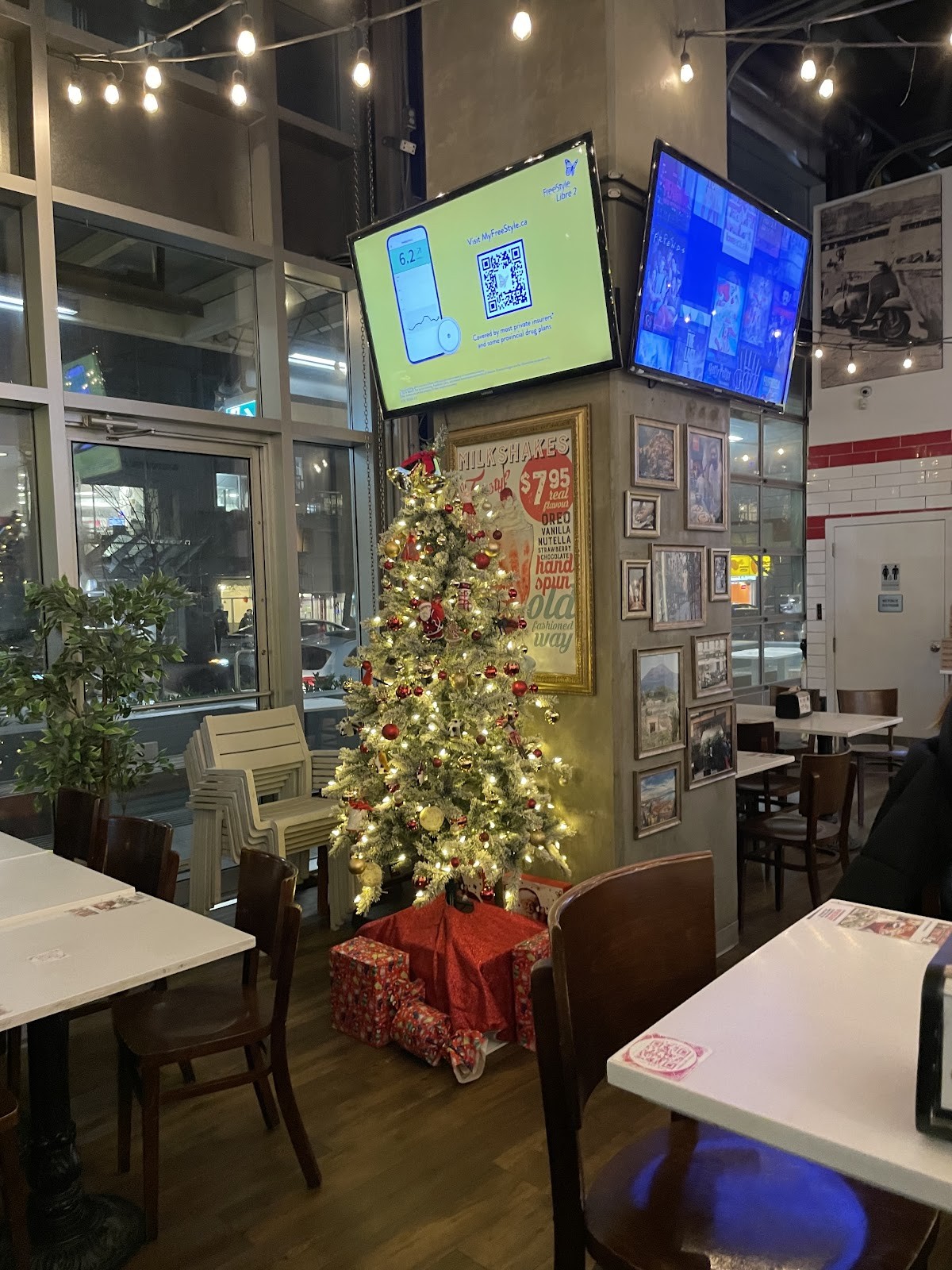 Firecrust Neapolitan Pizzeria: the place