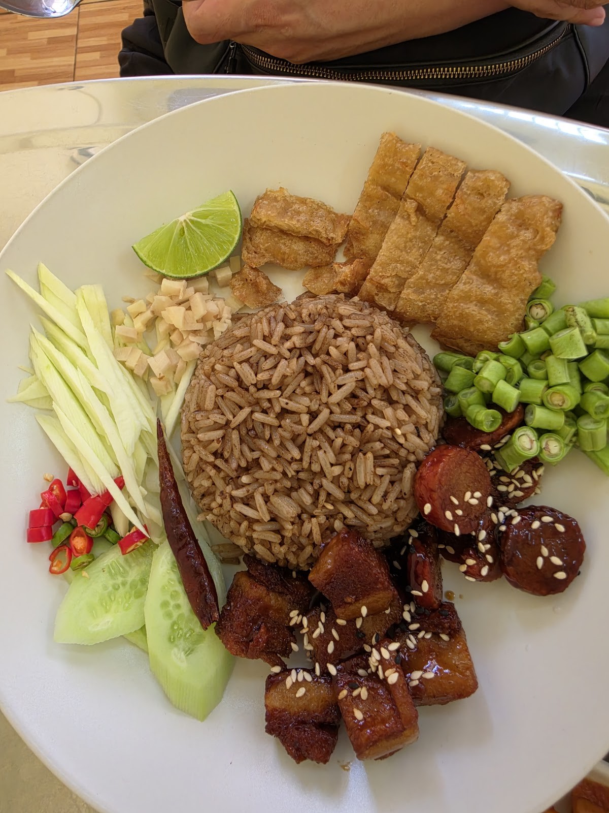 Thai Hom - ไทยหอม: food & drinks