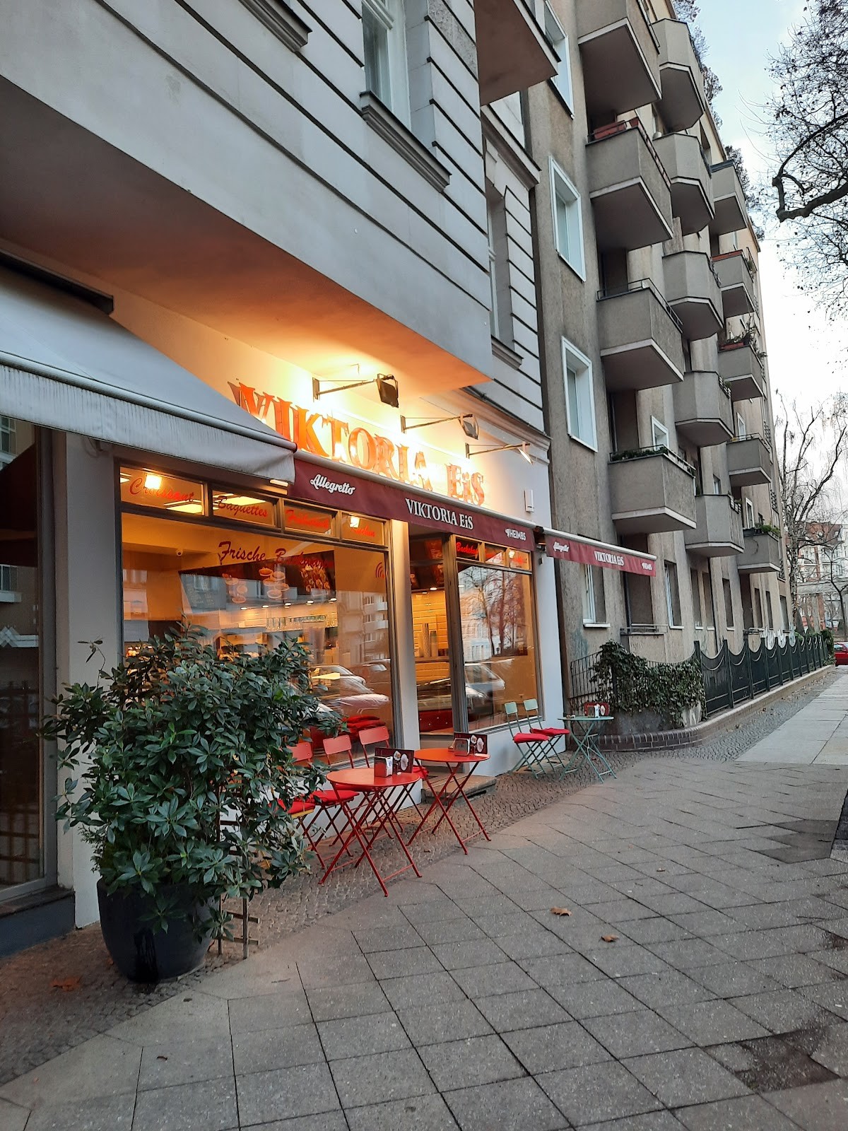 Viktoria Eis: the place