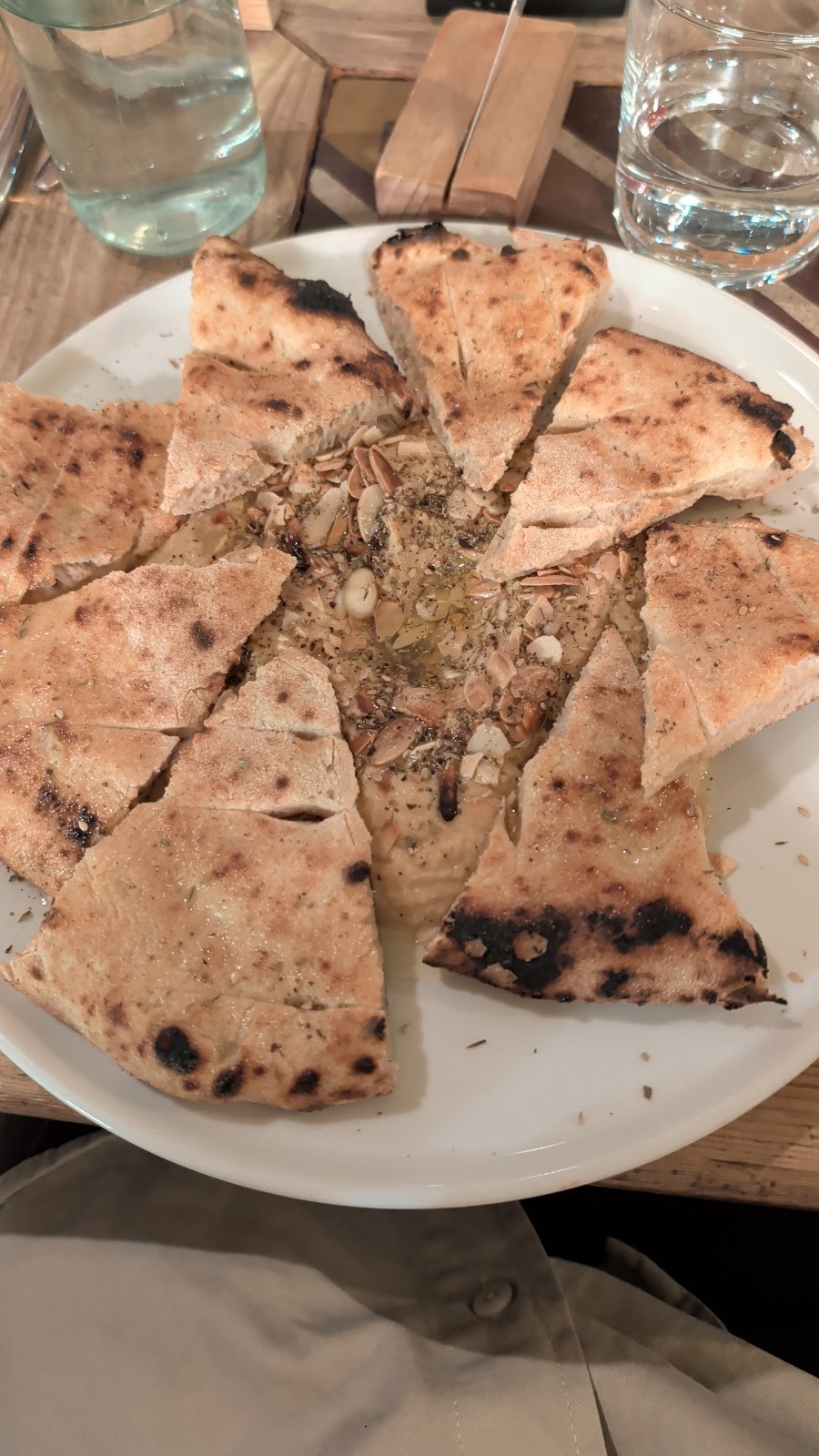 Crosta: food & drinks