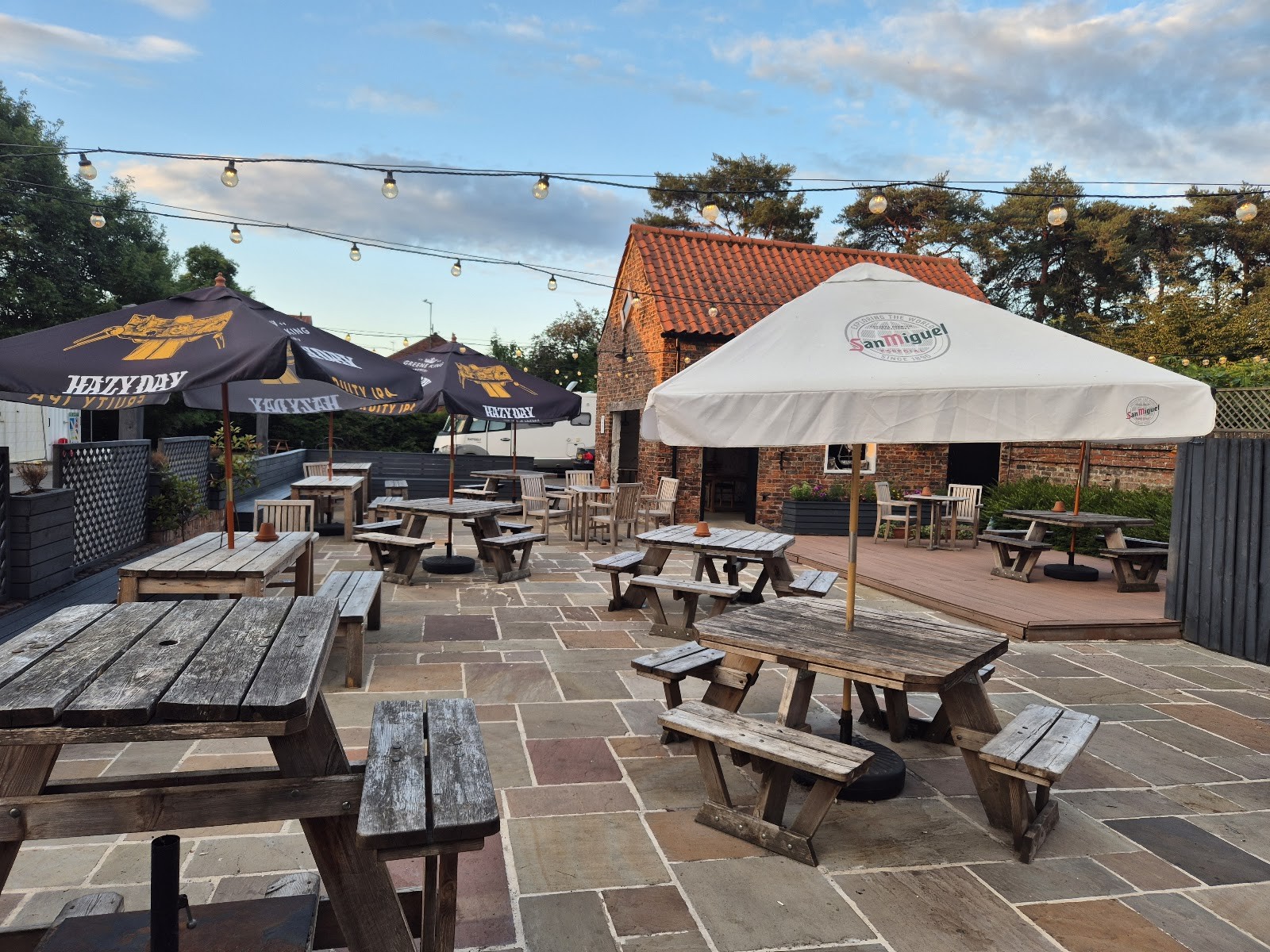 The Deramore Arms: the place