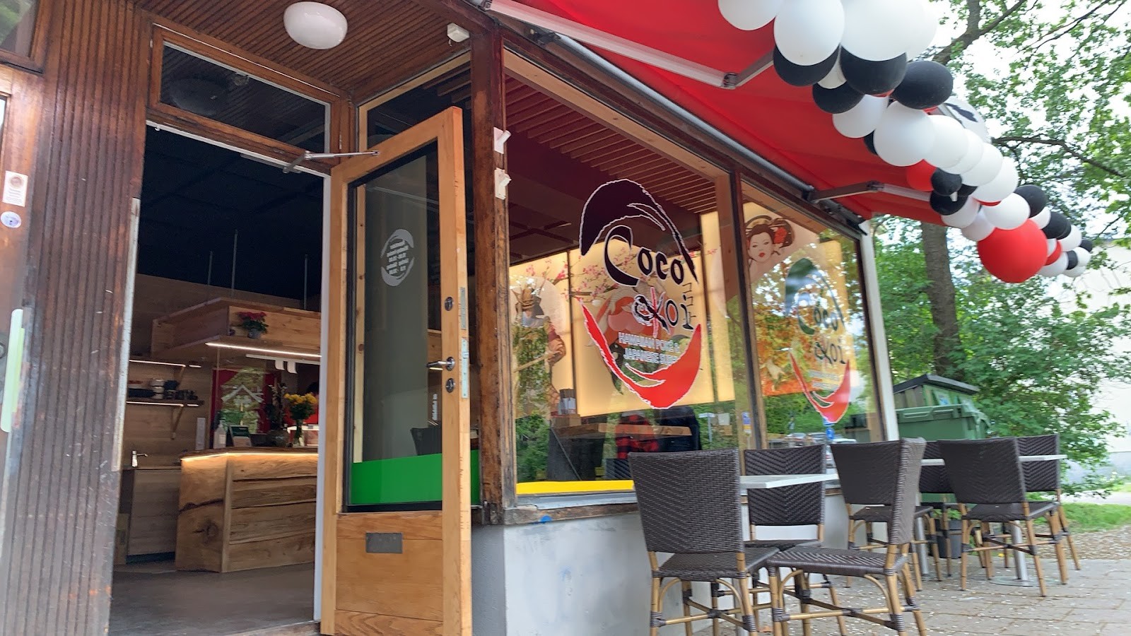Coco Koi Poké Bowl & Sushi: the place
