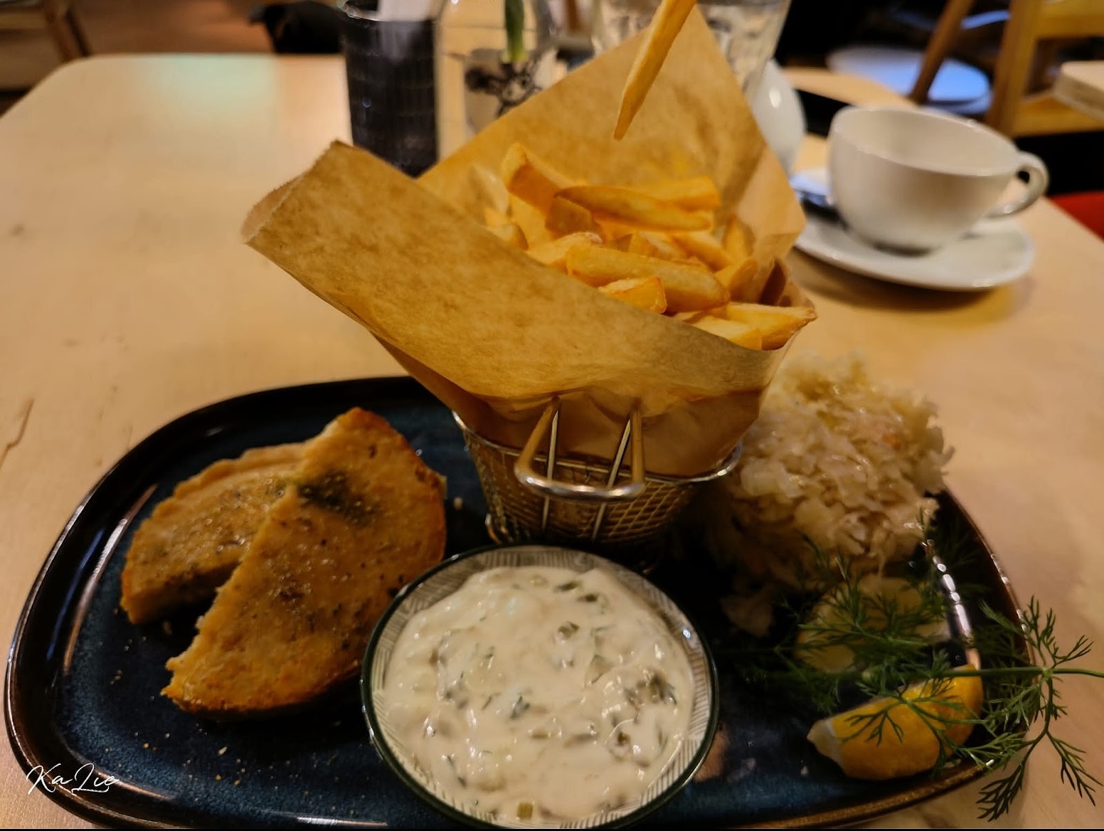 No Bones Vegan Food: food & drinks