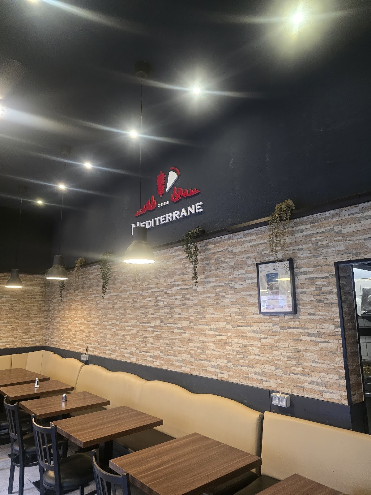 Pizza & Döner Mediterrane: the place
