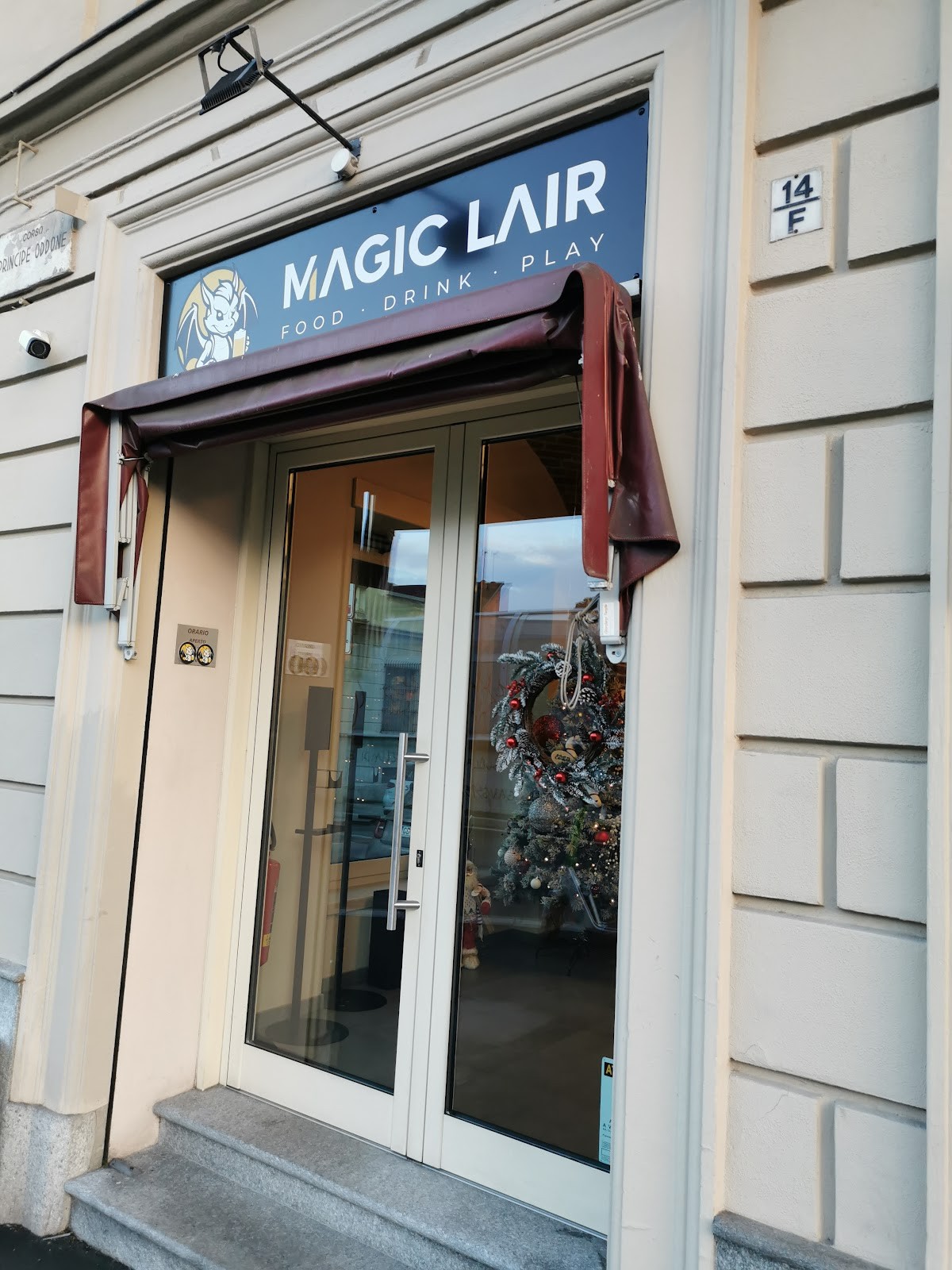 Magic Lair: the place