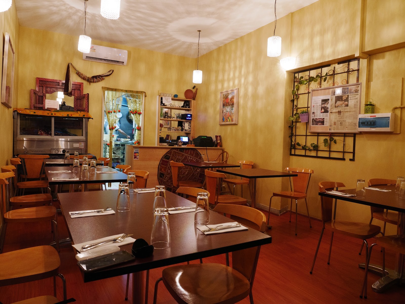 Al Karim's Indian Restaurant: the place