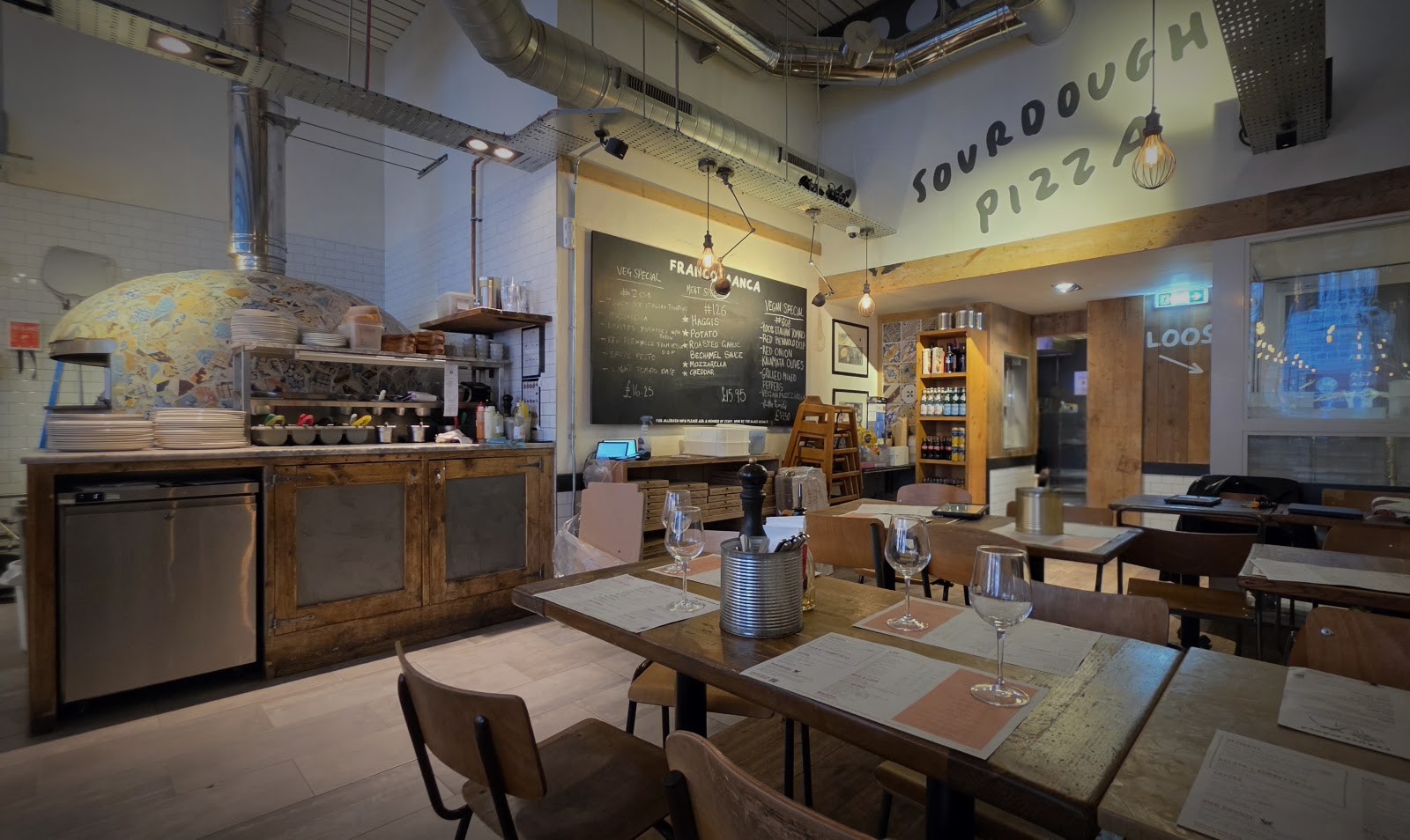 Franco Manca: the place
